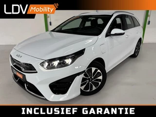Hoofdafbeelding Kia Ceed Kia Ceed 1.6 GDI PHEV DynamicLine / 25390 km / 2022 / CarPlay / Stuurverwarming / Boekjes ingevuld aanwezig.