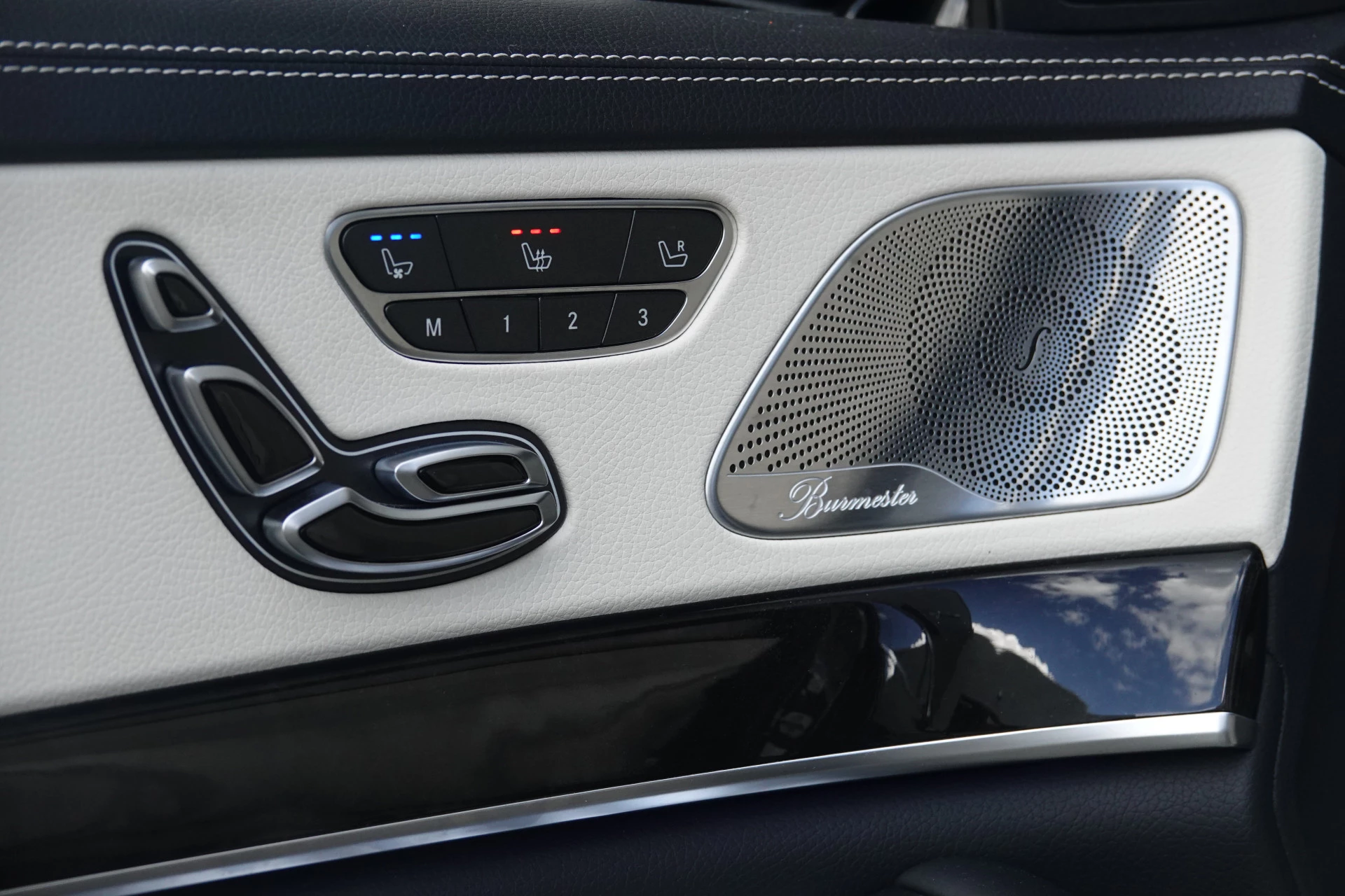 Hoofdafbeelding Mercedes-Benz S-Klasse