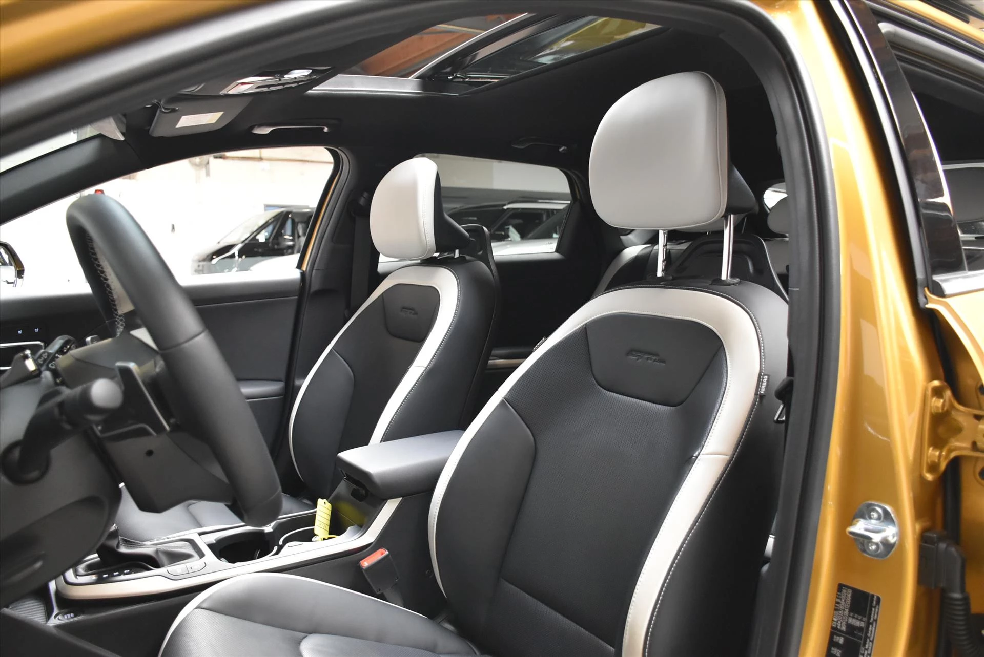 Hoofdafbeelding Kia K4