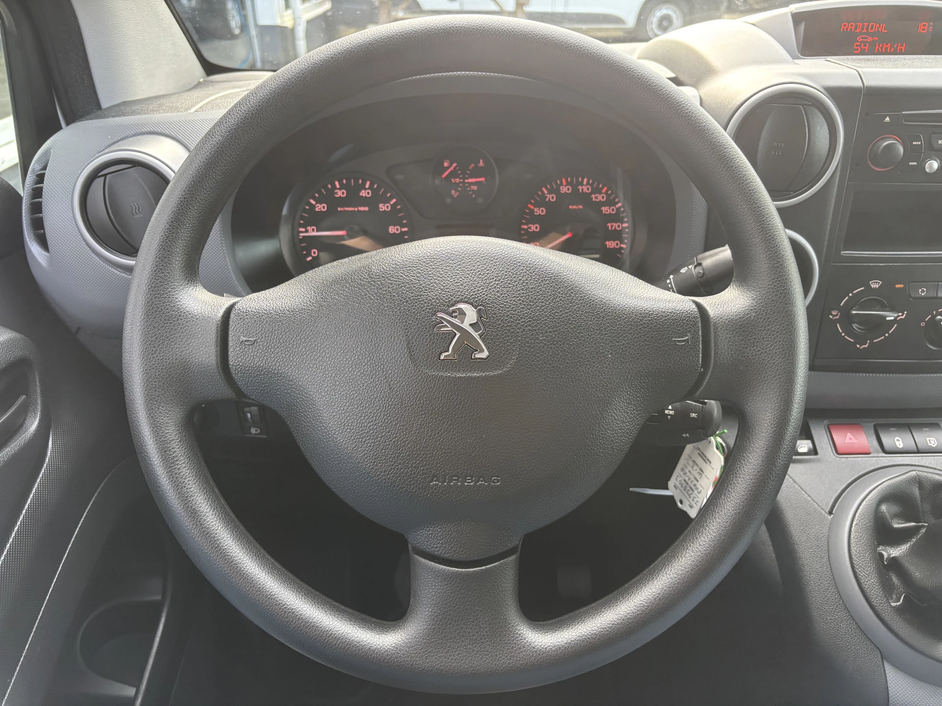 Hoofdafbeelding Peugeot Partner