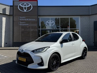 Toyota Yaris 1.5 HYBRID EXECUTIVE NL-AUTO 17'' LM-VELGEN BSM HALF-LEDER STOELVERW PARK-SENSOREN NAVI LED KEYLESS