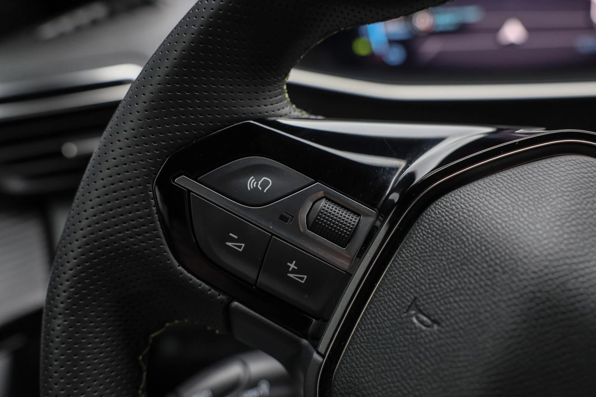 Hoofdafbeelding Peugeot e-208