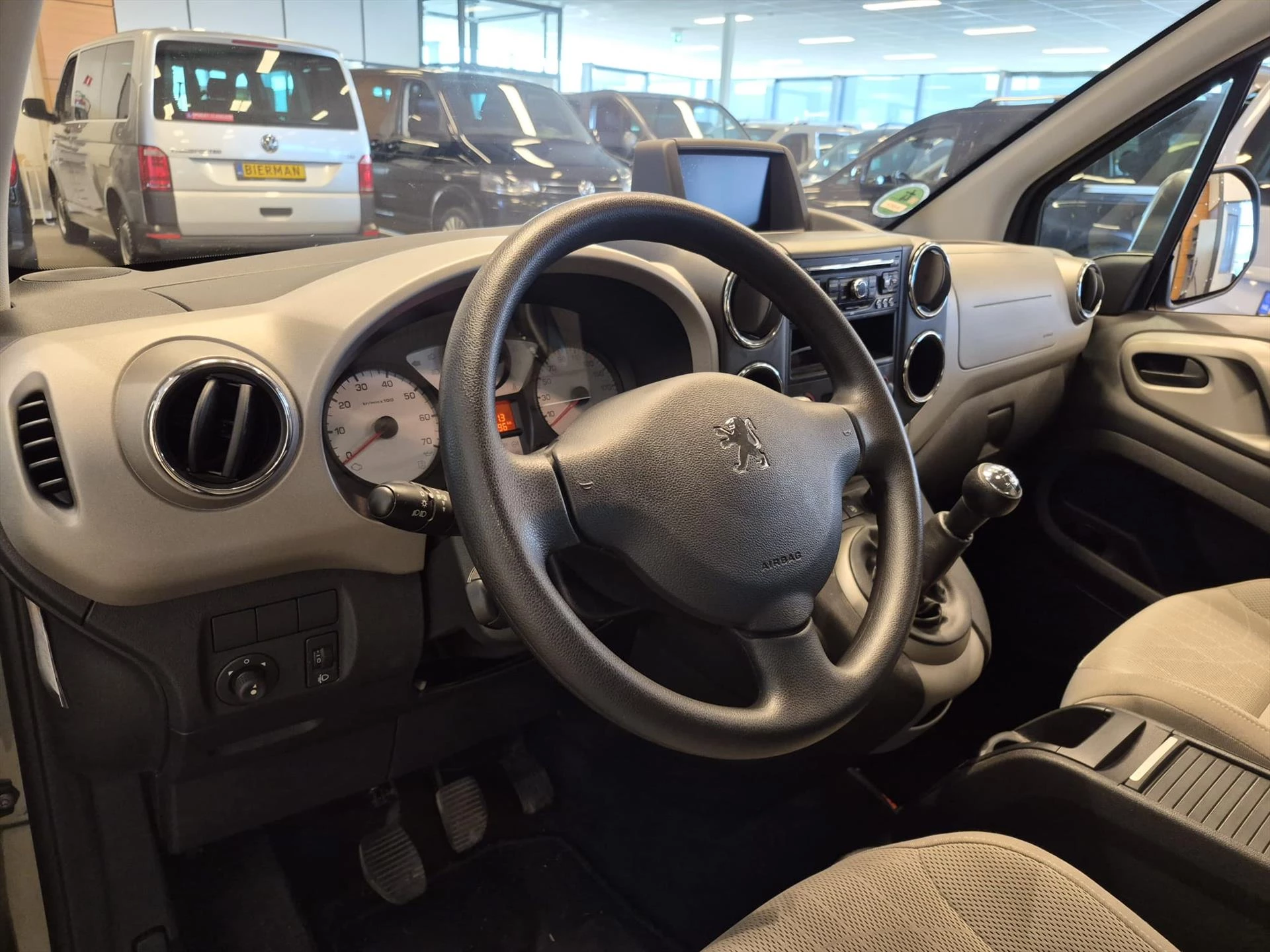 Hoofdafbeelding Peugeot Partner
