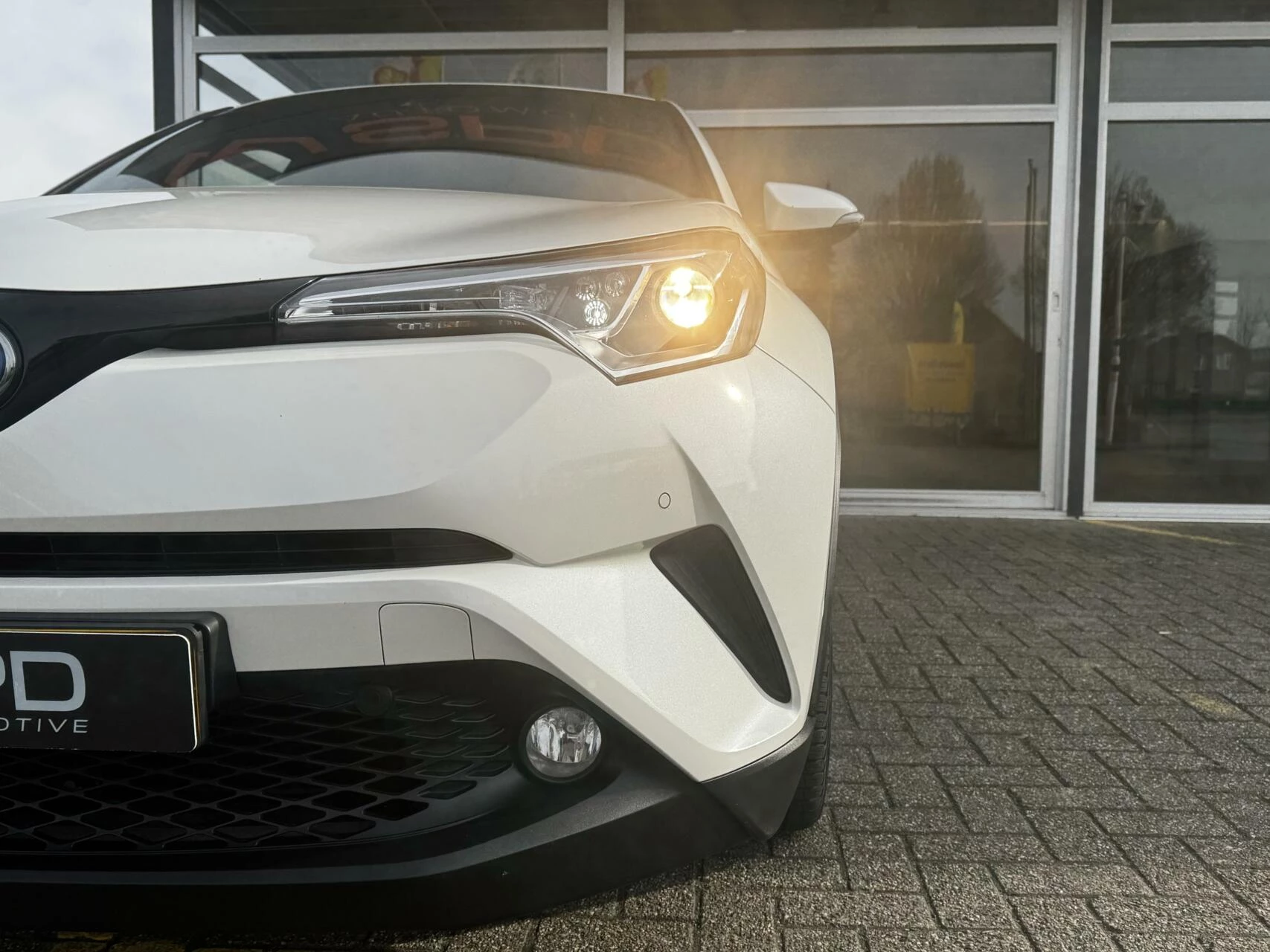 Hoofdafbeelding Toyota C-HR