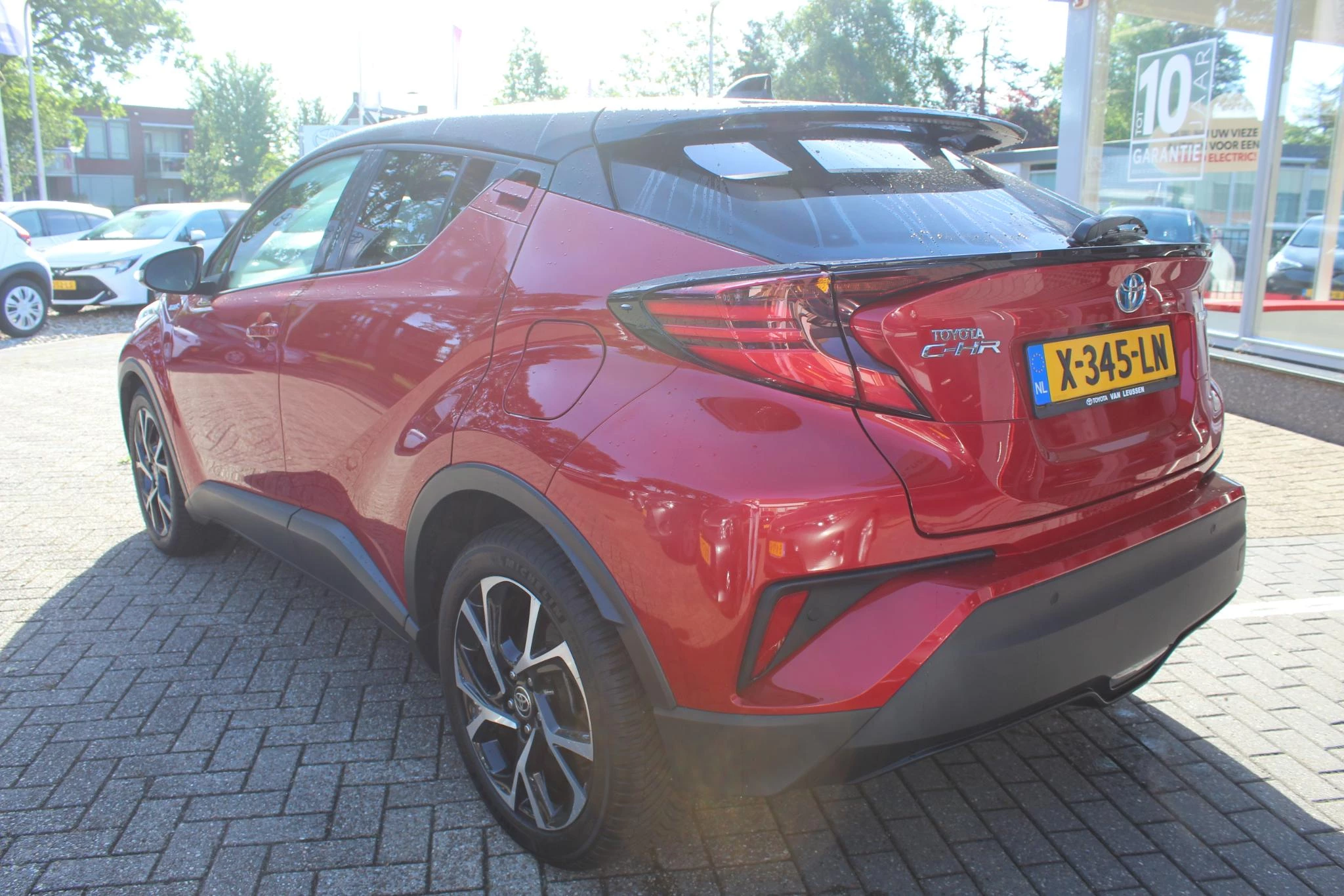 Hoofdafbeelding Toyota C-HR