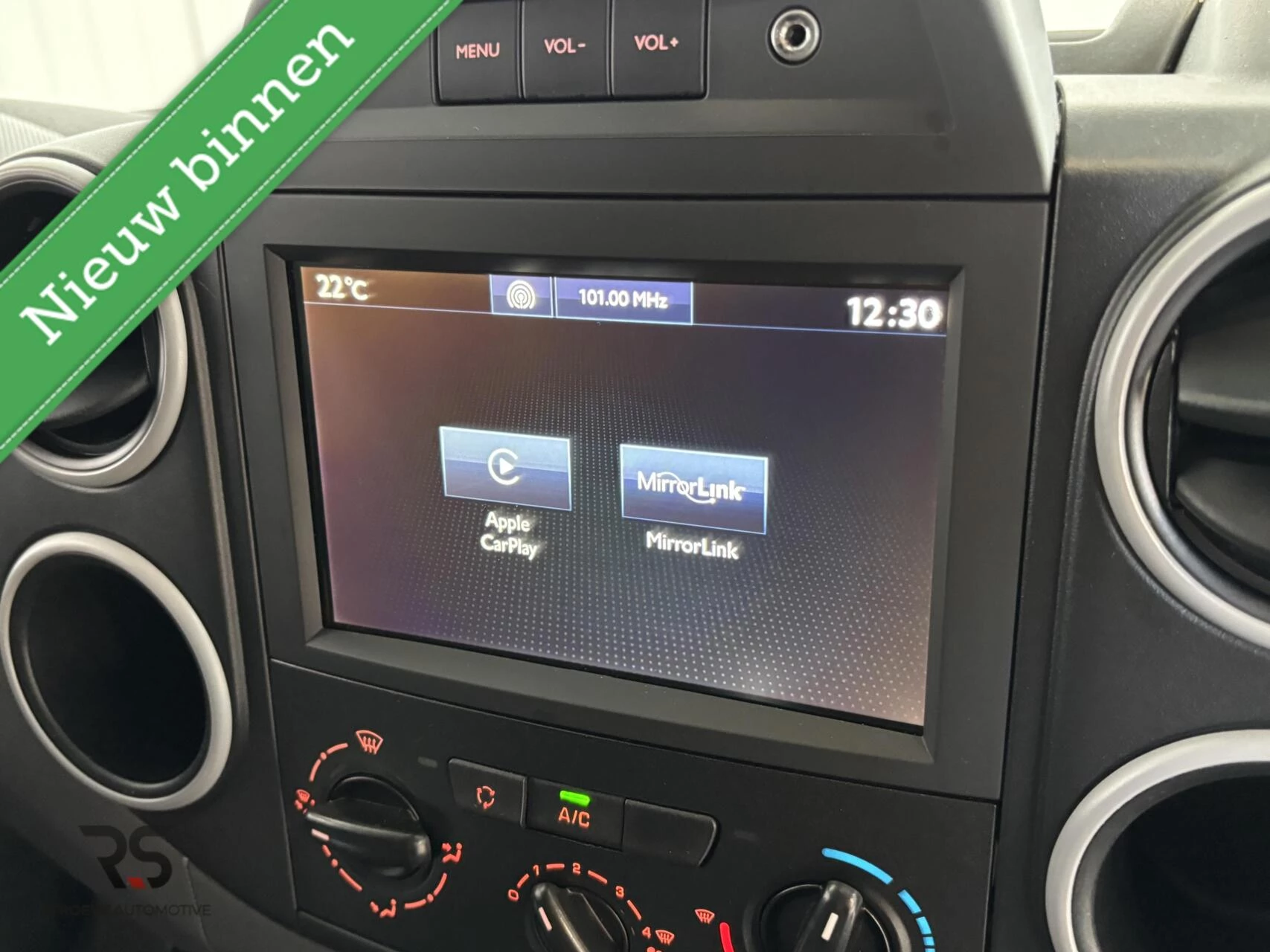 Hoofdafbeelding Peugeot Partner