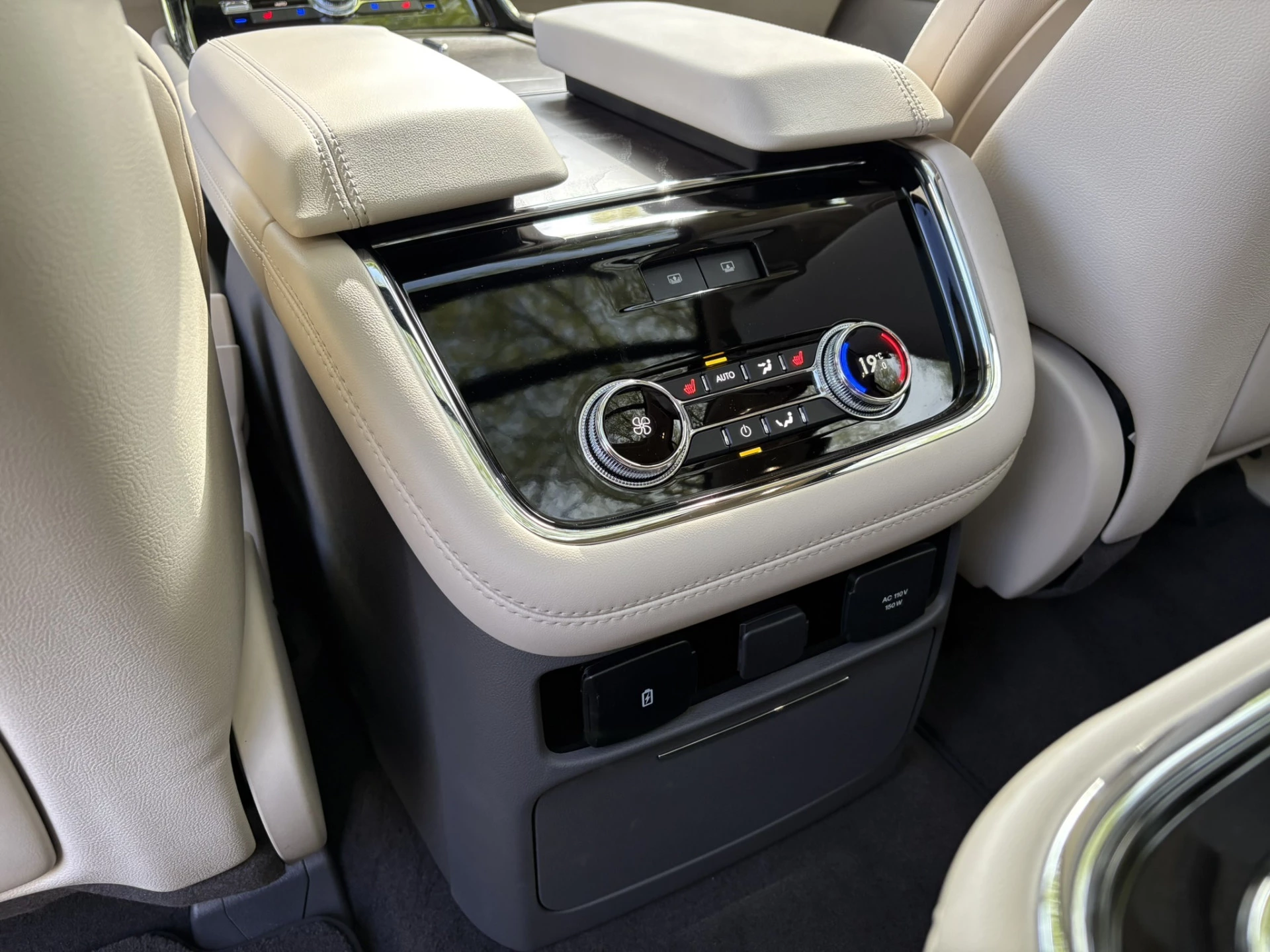 Hoofdafbeelding Lincoln Navigator