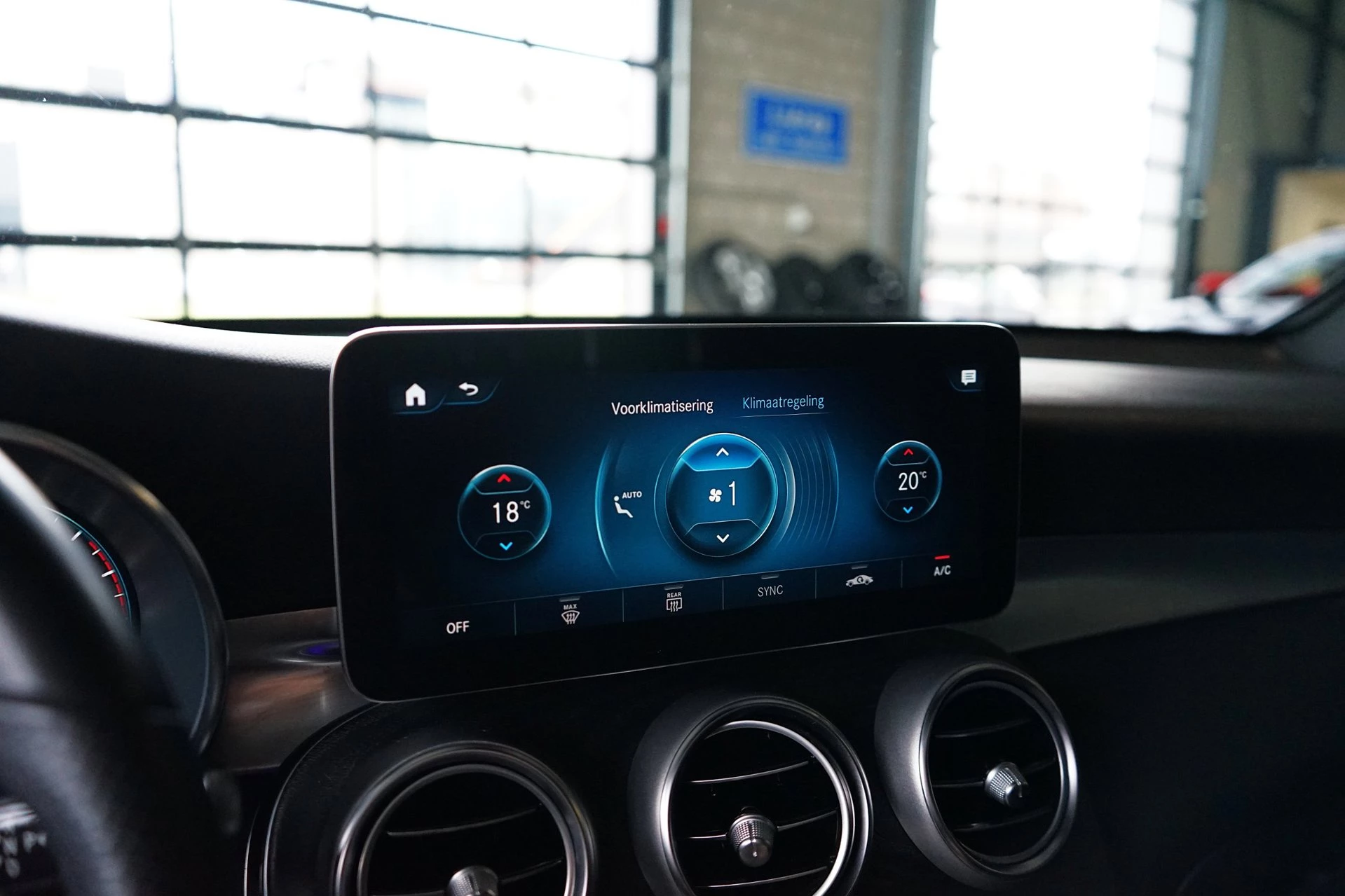 Hoofdafbeelding Mercedes-Benz GLC