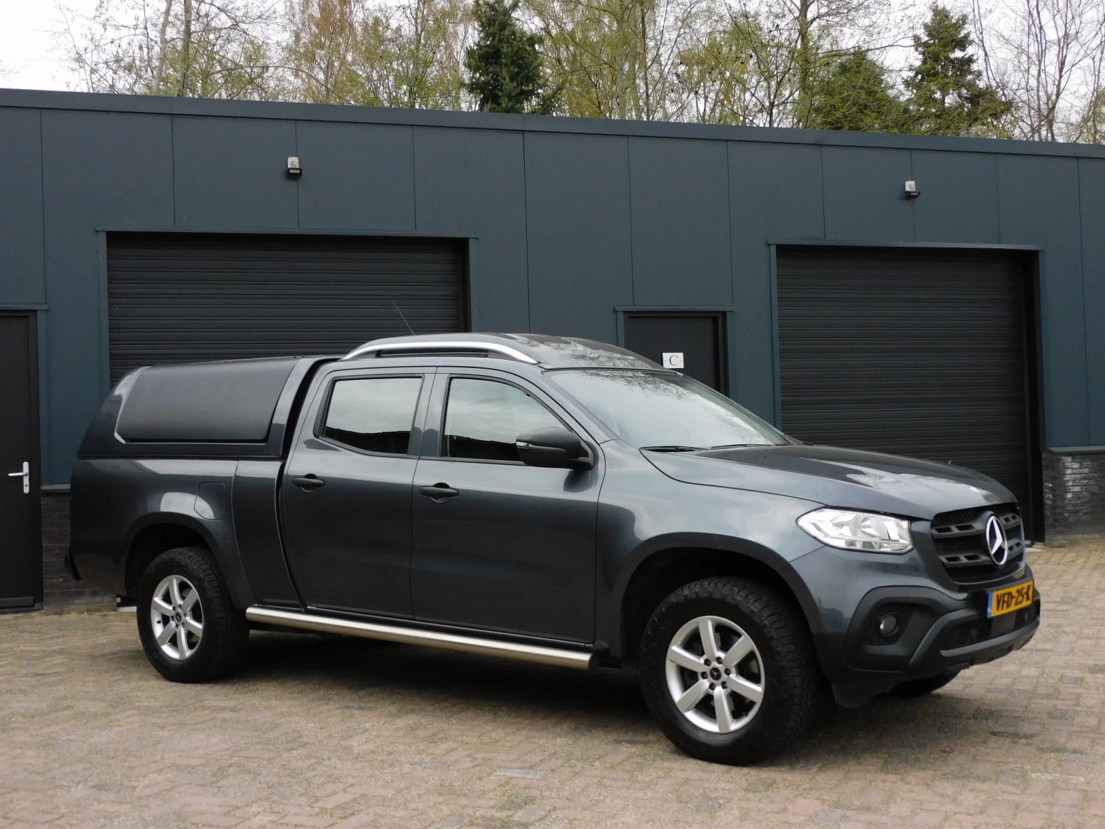 Hoofdafbeelding Mercedes-Benz X-Klasse