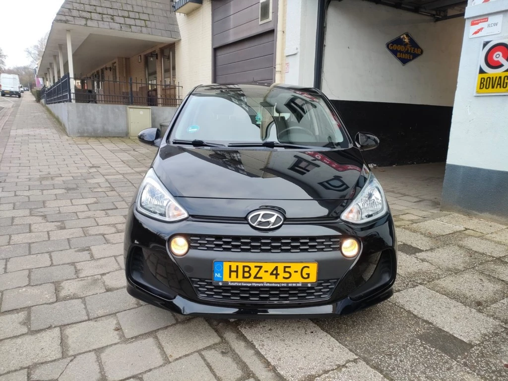 Hoofdafbeelding Hyundai i10