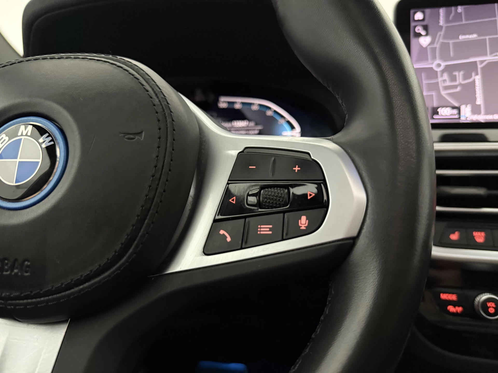 Hoofdafbeelding BMW iX3