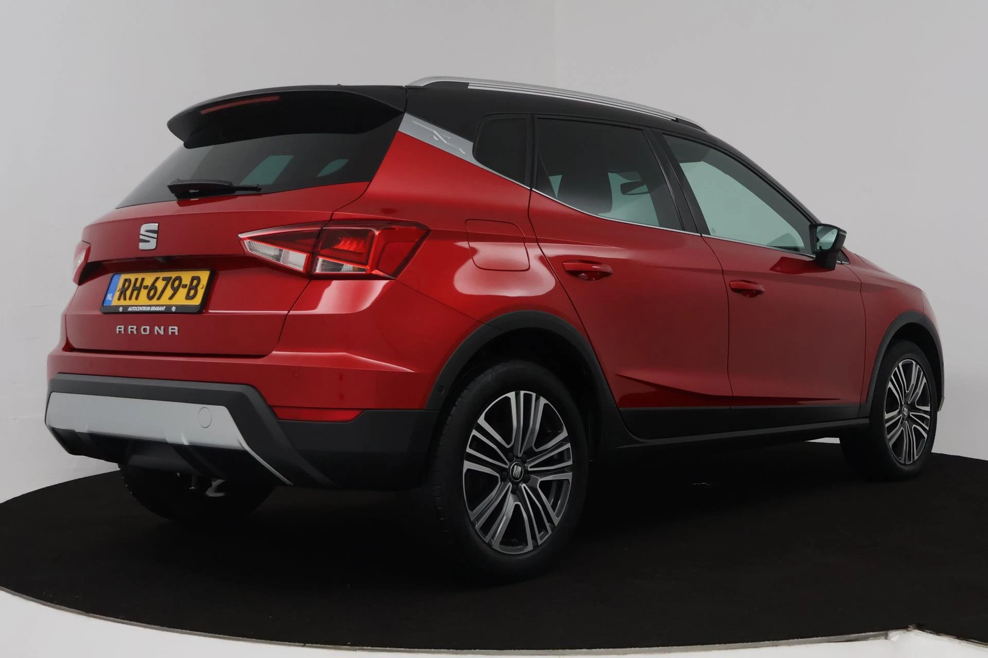 Hoofdafbeelding SEAT Arona