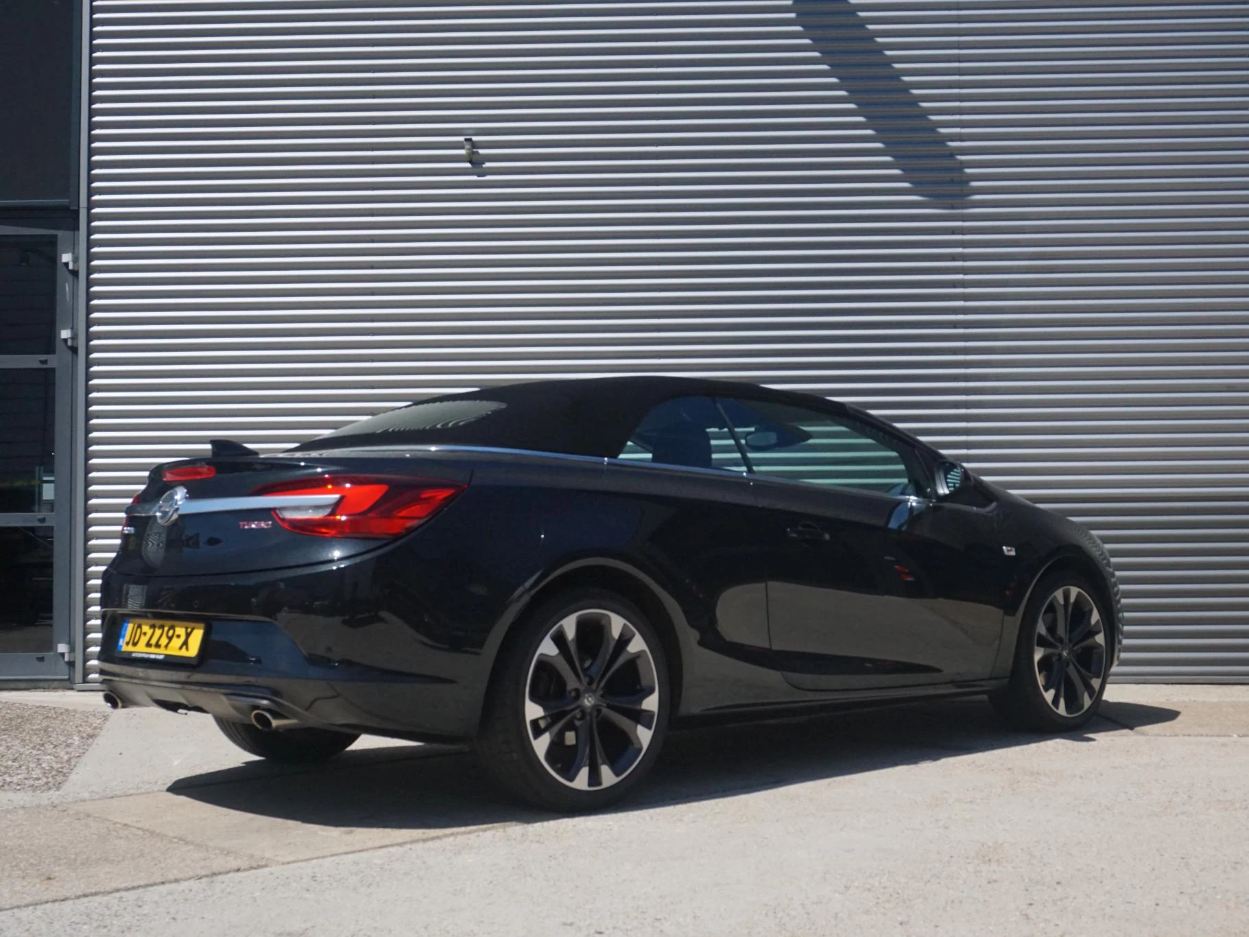 Hoofdafbeelding Opel Cascada