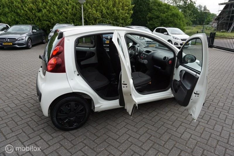 Hoofdafbeelding Peugeot 107