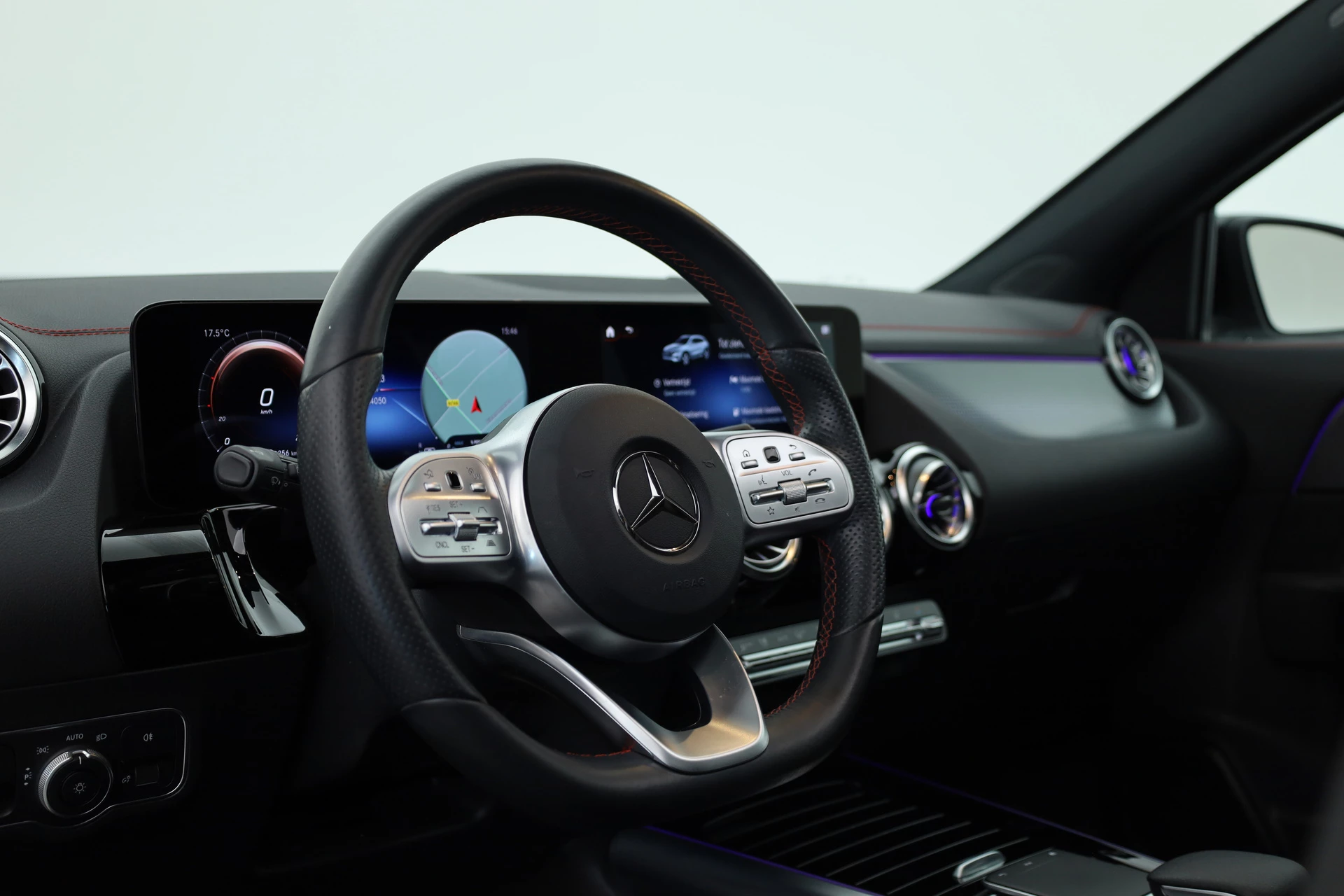 Hoofdafbeelding Mercedes-Benz EQA