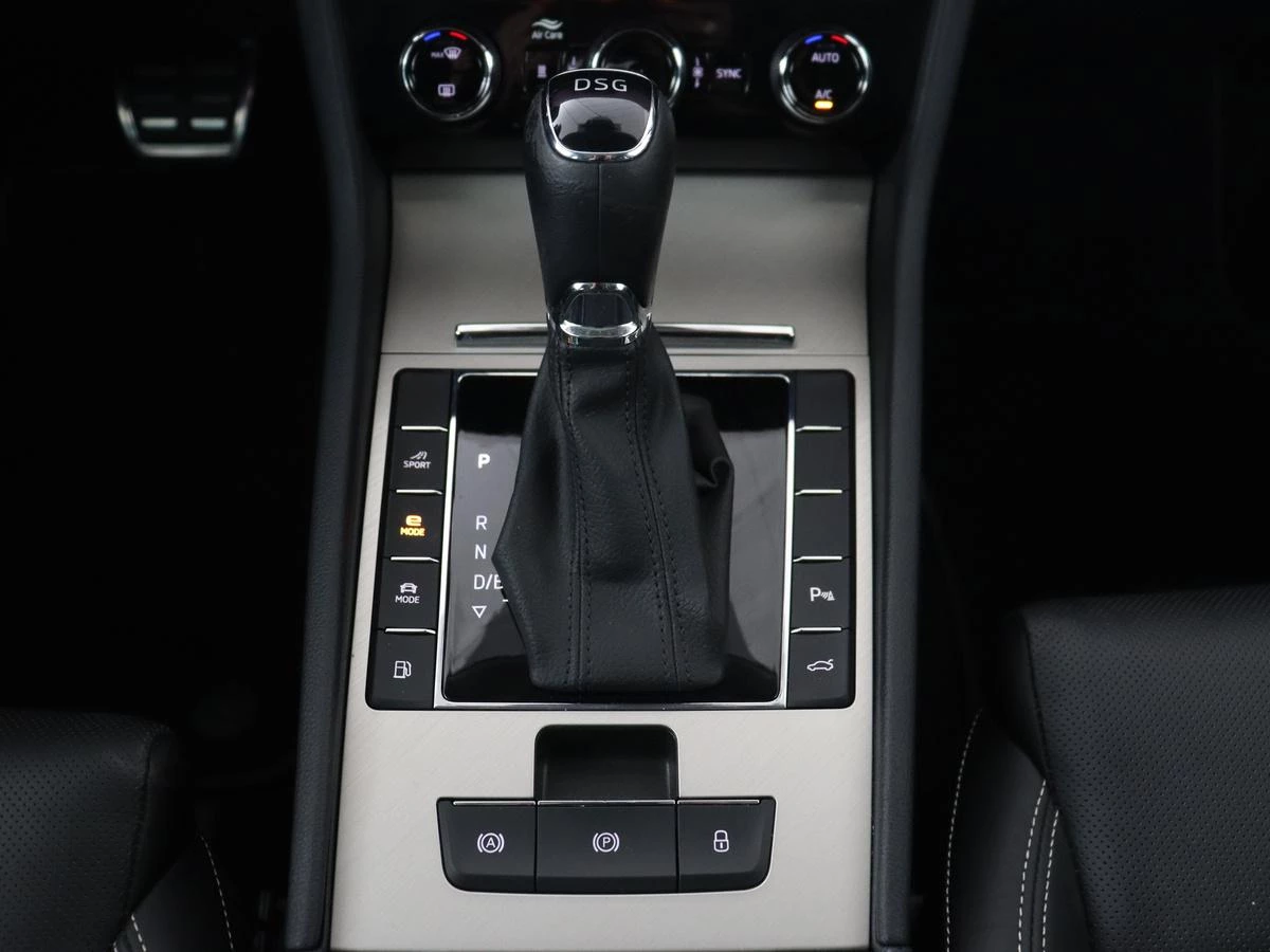 Hoofdafbeelding Škoda Superb