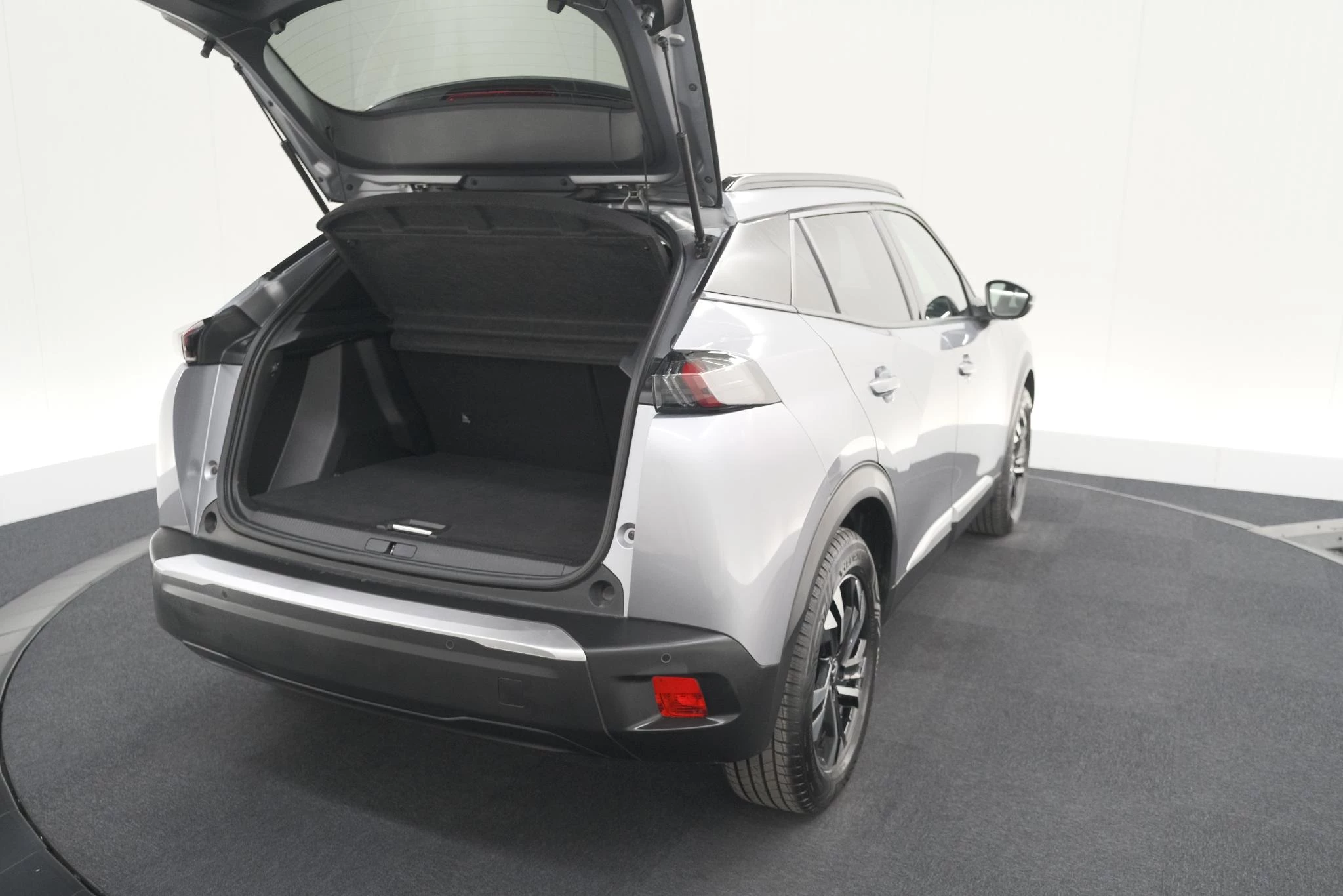 Hoofdafbeelding Peugeot e-2008