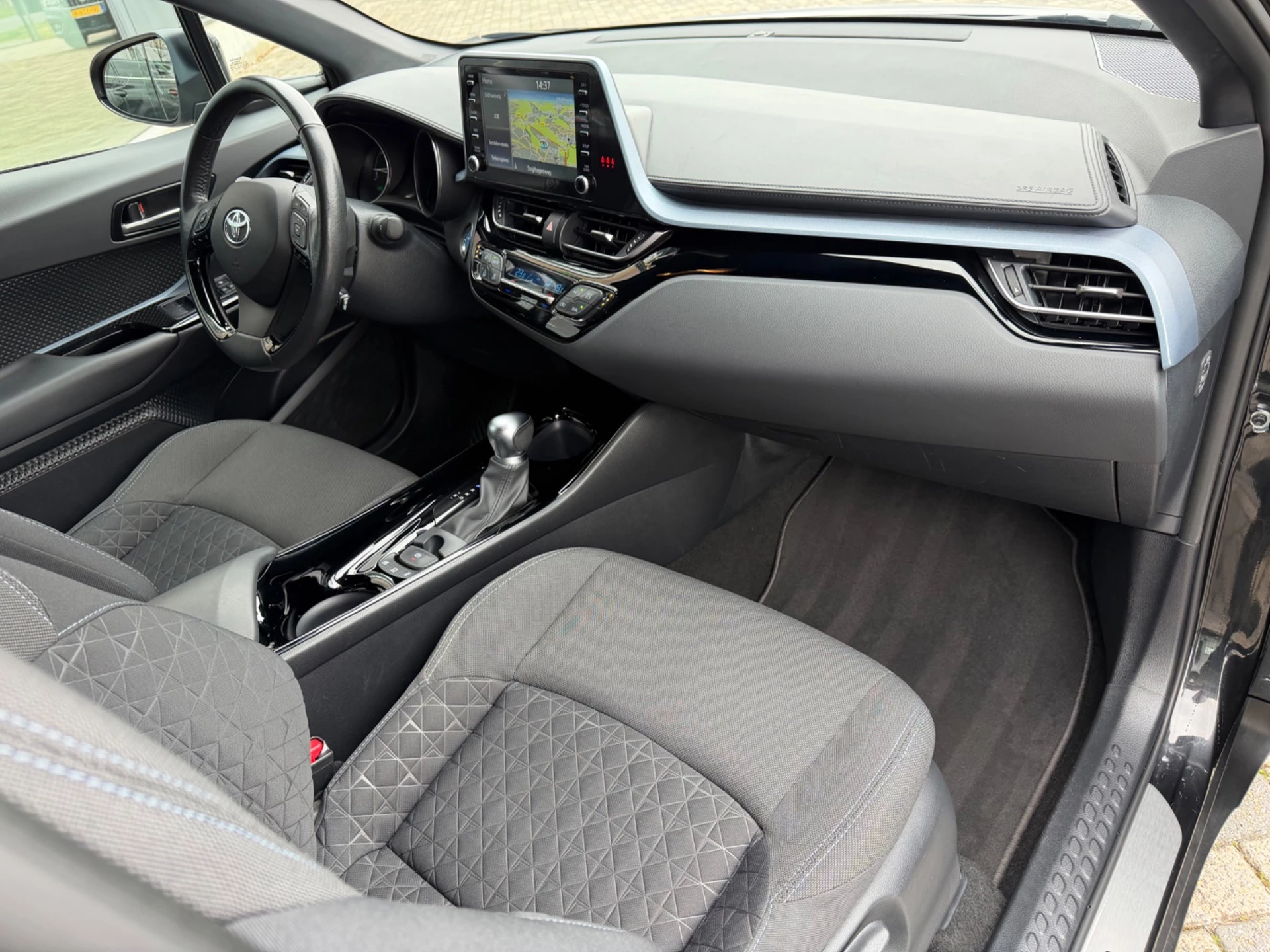 Hoofdafbeelding Toyota C-HR