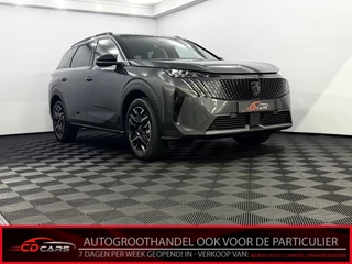 Hoofdafbeelding Peugeot 5008 Peugeot 5008 1.2 Hybrid 145 GT 7P Camera, Half leder, Navi, Apple carplay, Winterpakket, Rijstrook correctie, Elektrische achterklep, Cruise control, 2 jaar garantie .