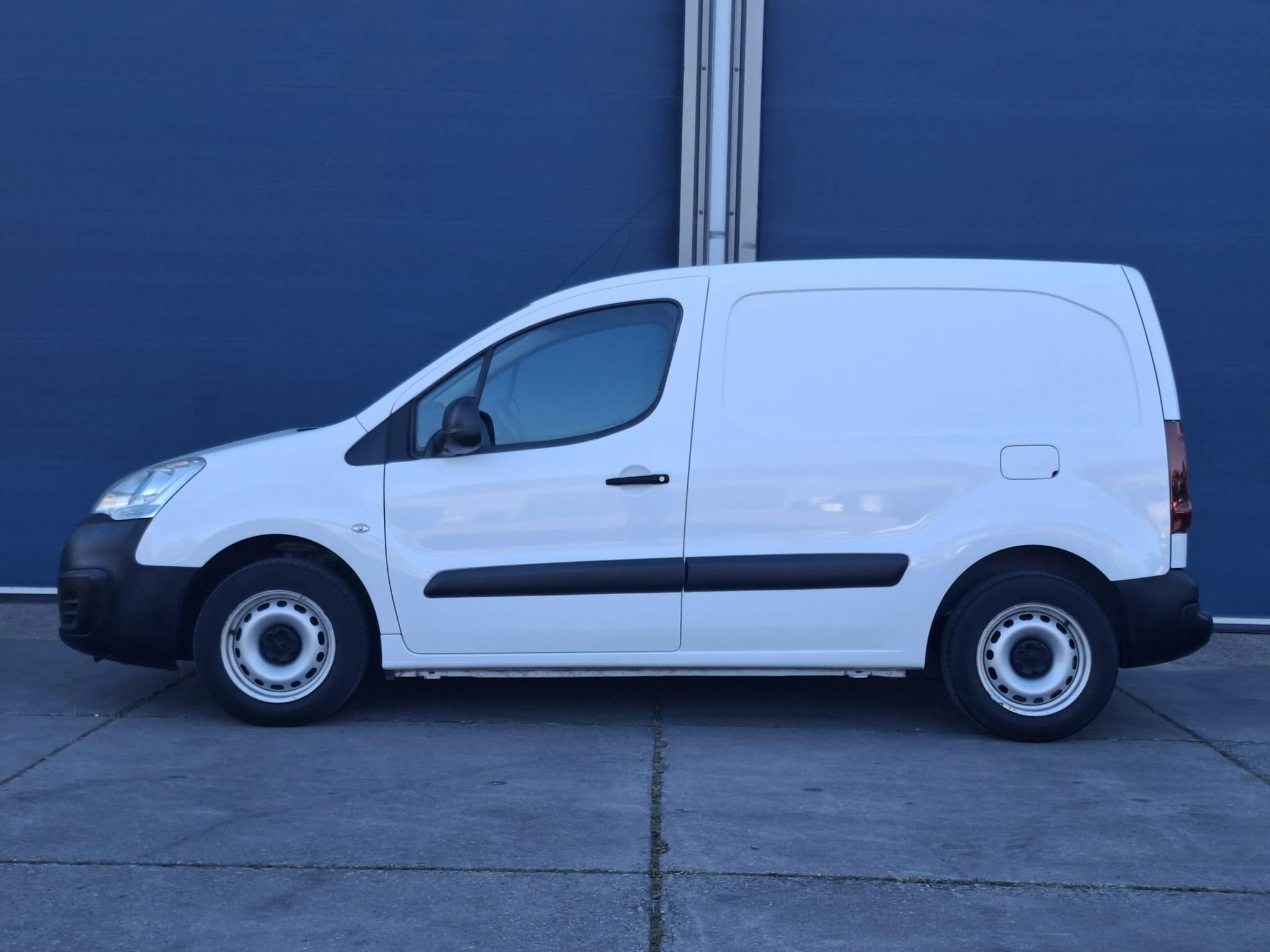 Hoofdafbeelding Peugeot Partner