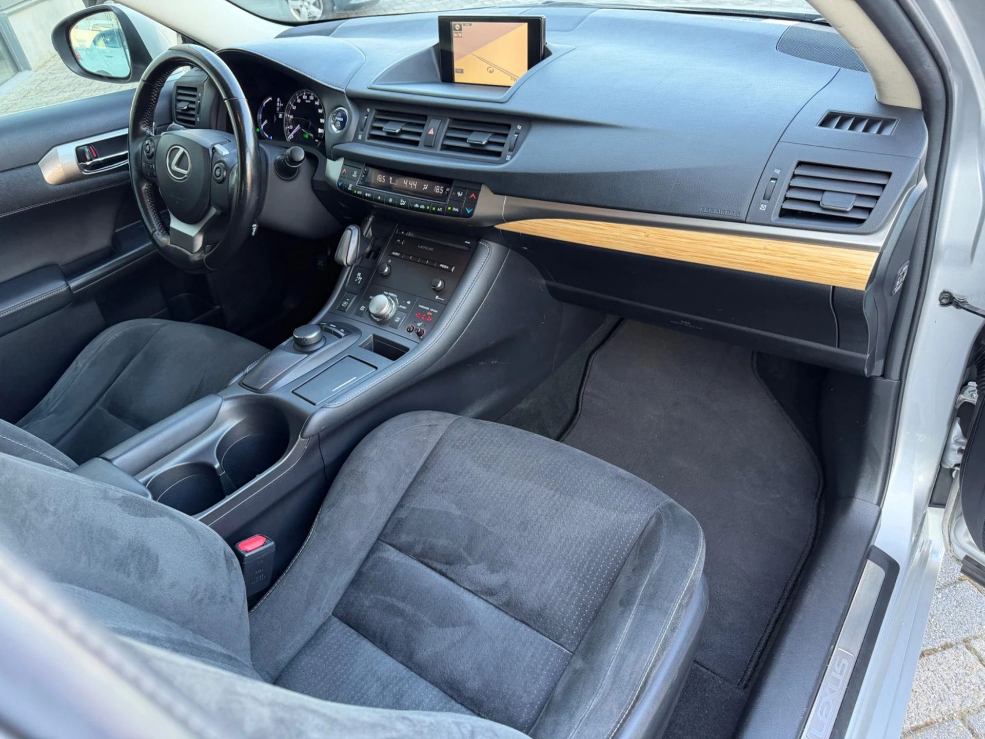 Hoofdafbeelding Lexus CT