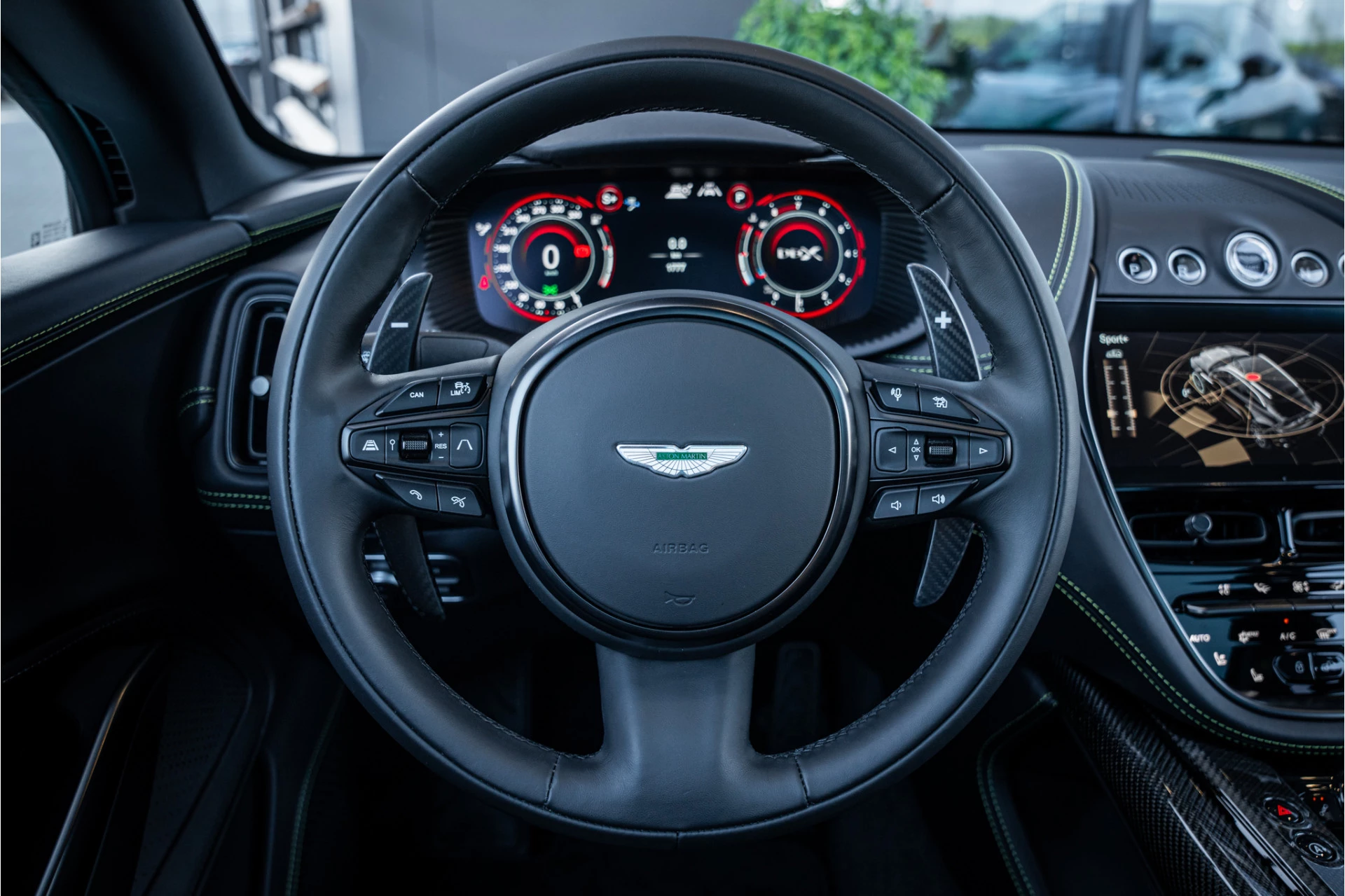 Hoofdafbeelding Aston Martin DBX