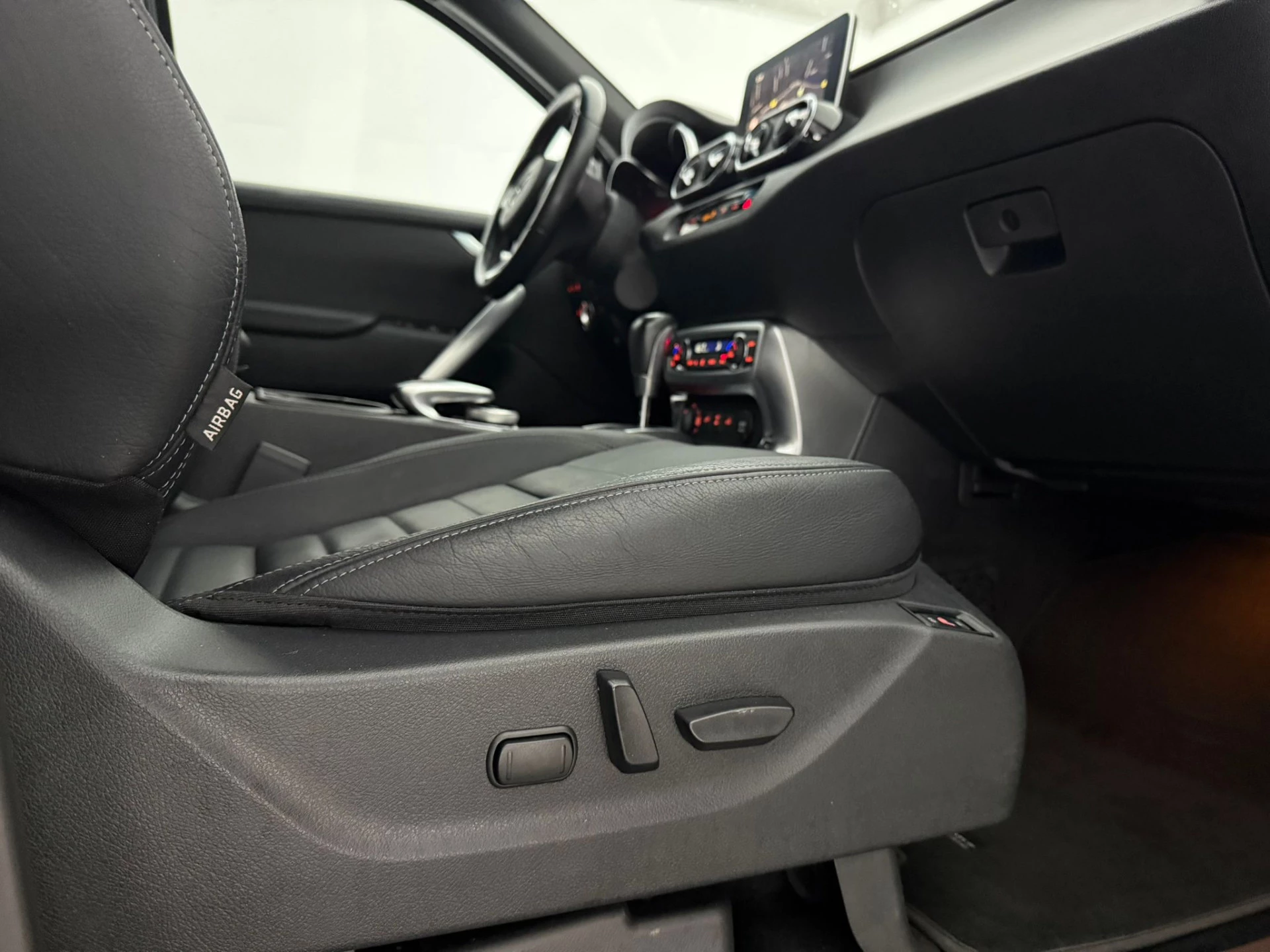 Hoofdafbeelding Mercedes-Benz X-Klasse