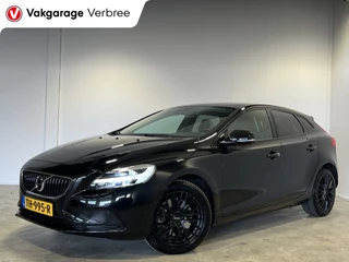 Volvo V40 1.5 T3 Dynamic Edition | Navigatie | LM Velgen 17" | Panoramadak | Voorstoelen Verwarmd | Cruise Control | Airco |