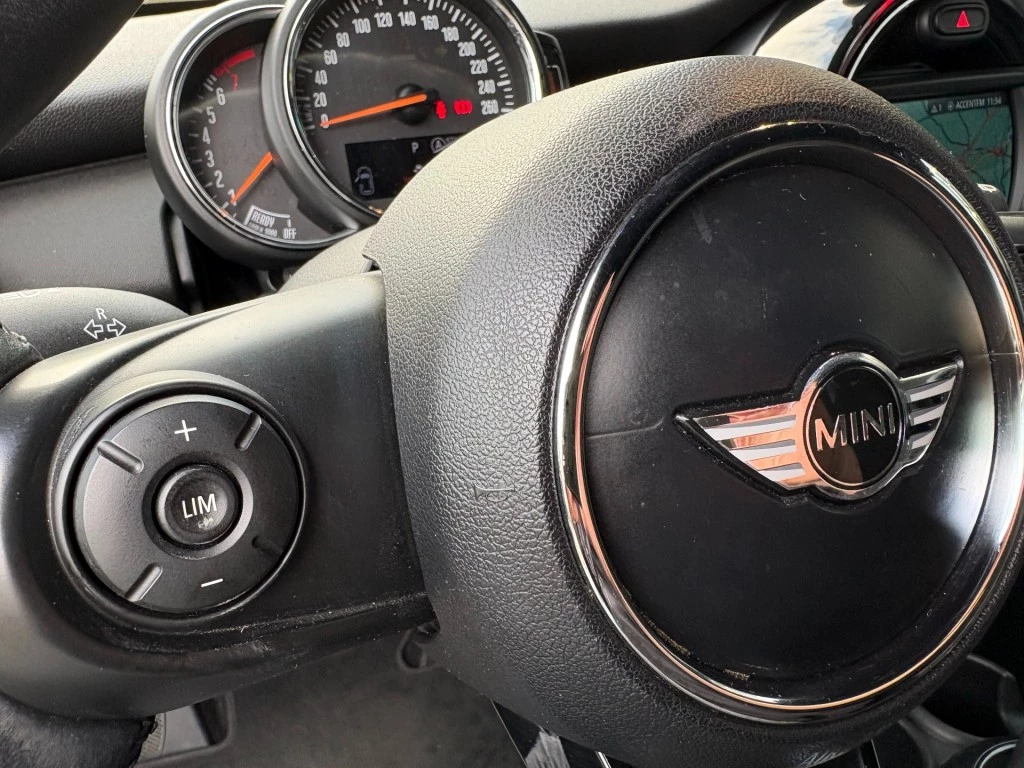 Hoofdafbeelding MINI One