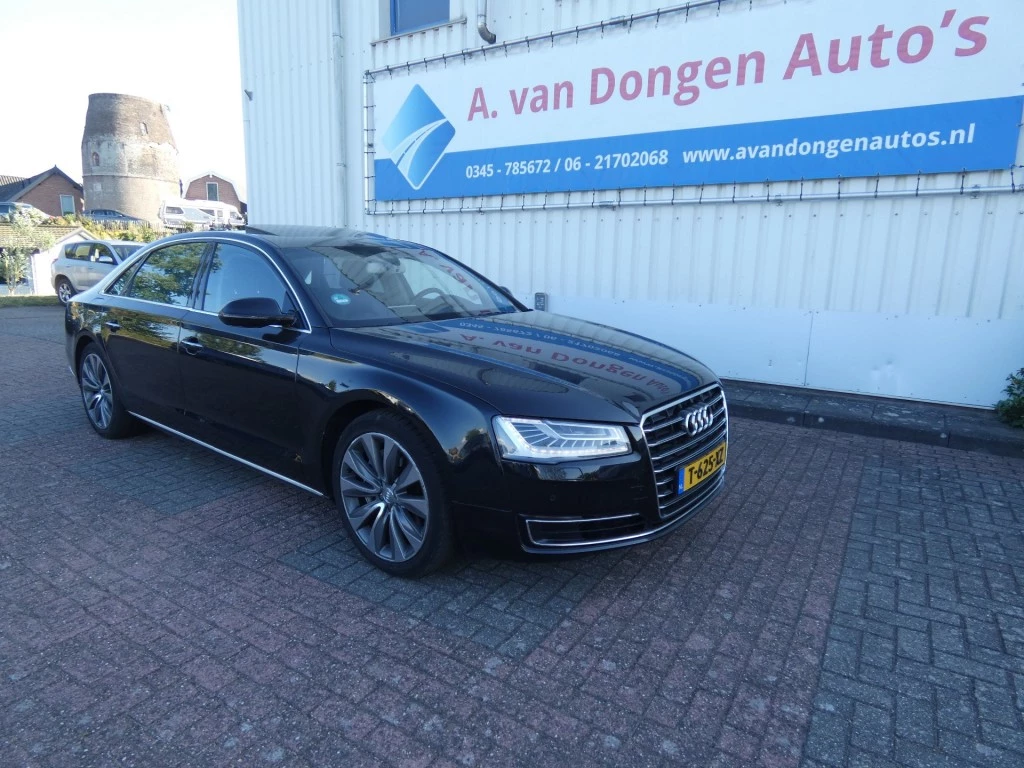 Hoofdafbeelding Audi A8