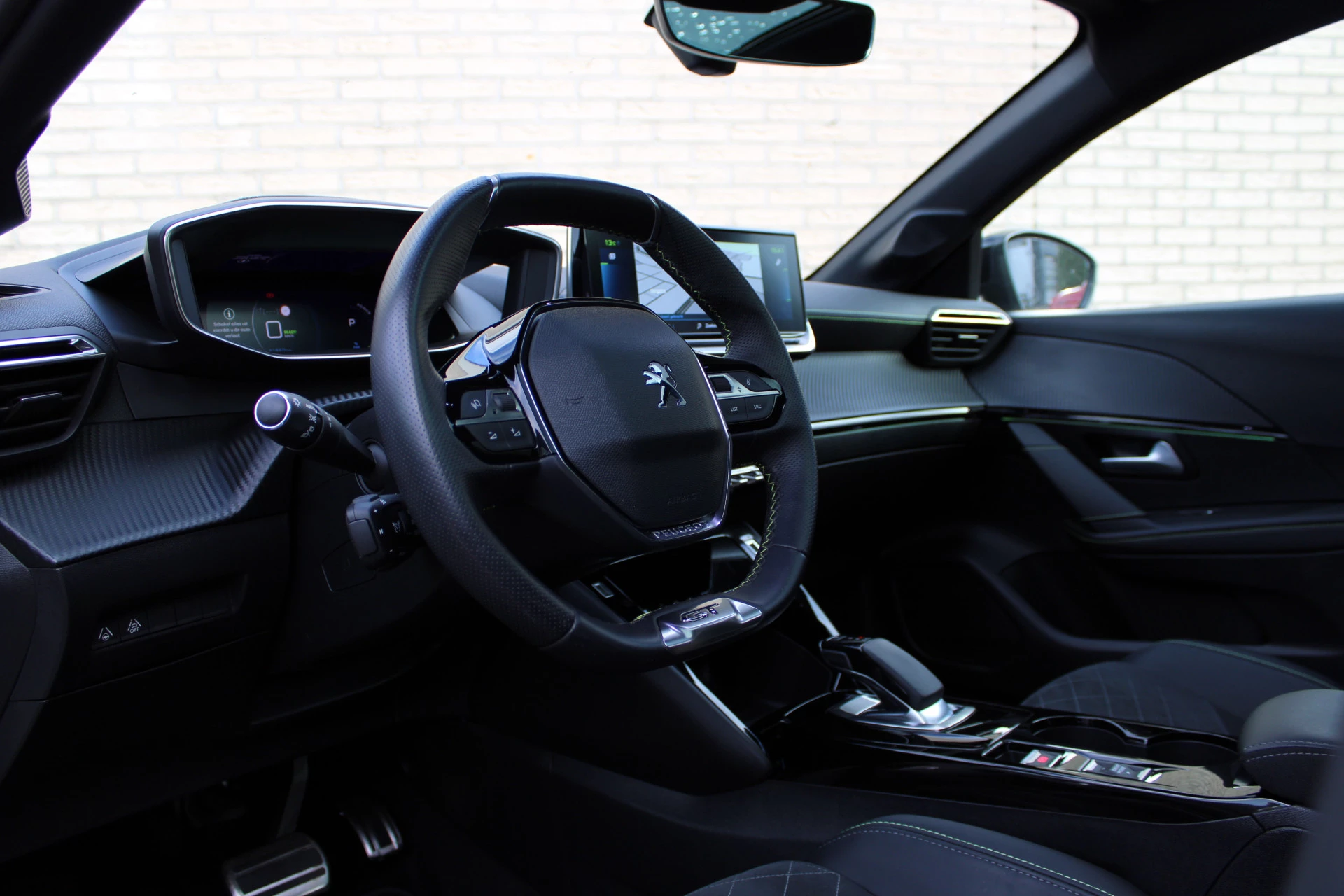 Hoofdafbeelding Peugeot e-208