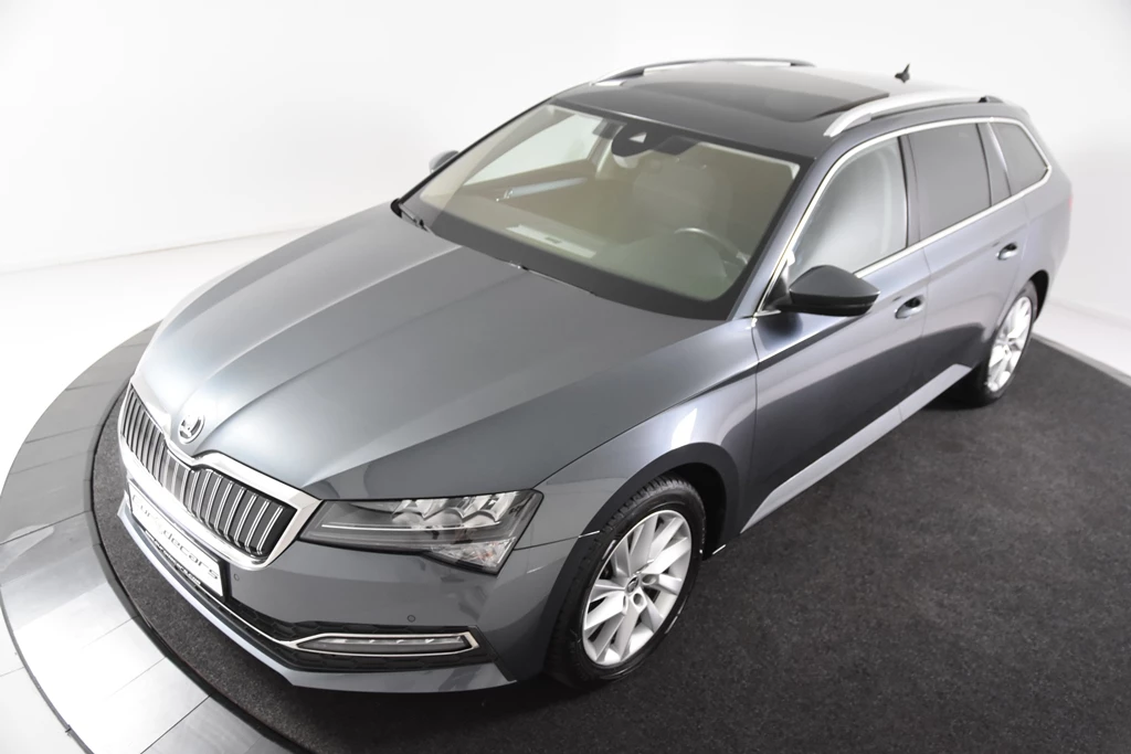 Hoofdafbeelding Škoda Superb