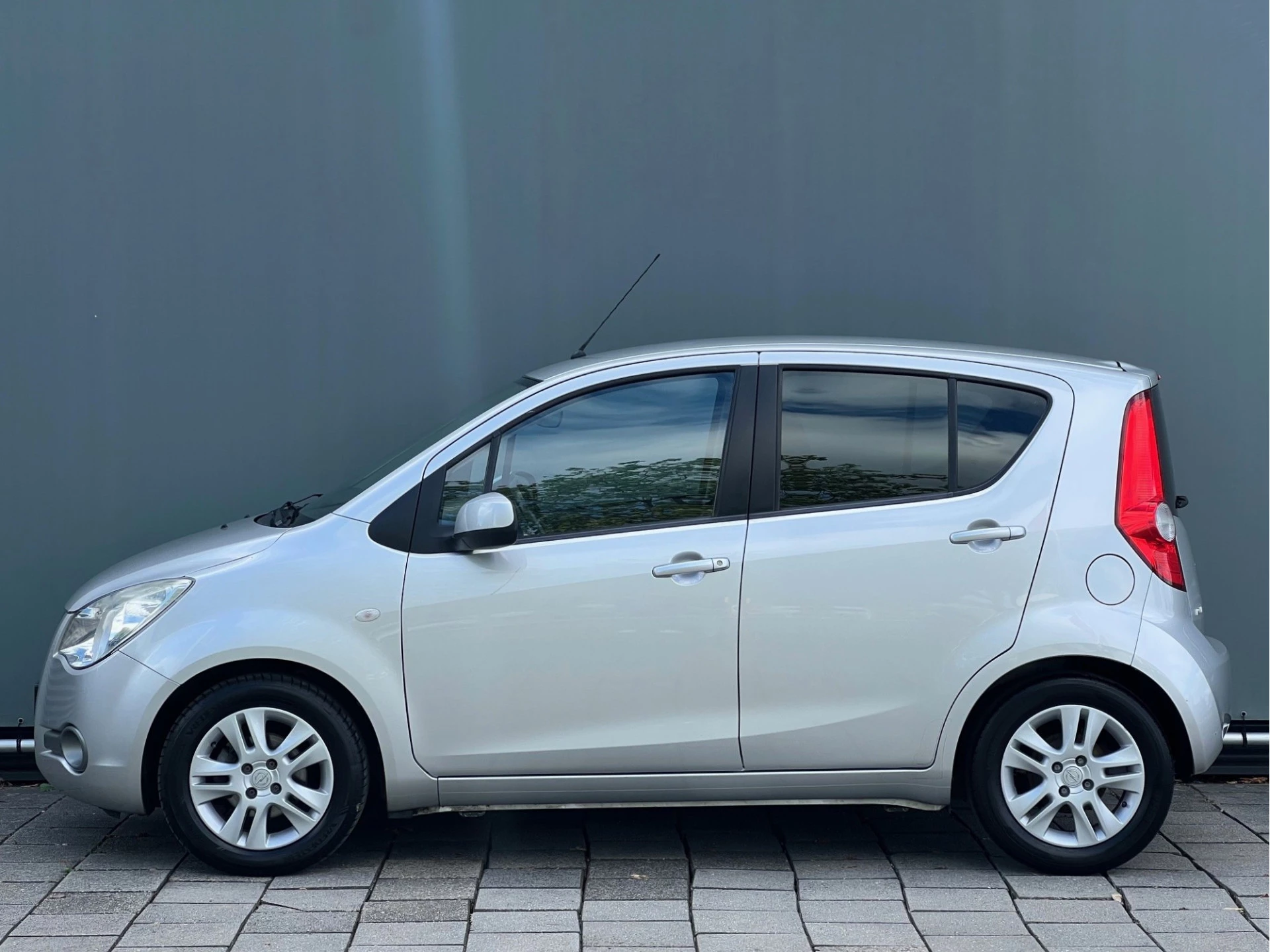 Hoofdafbeelding Opel Agila