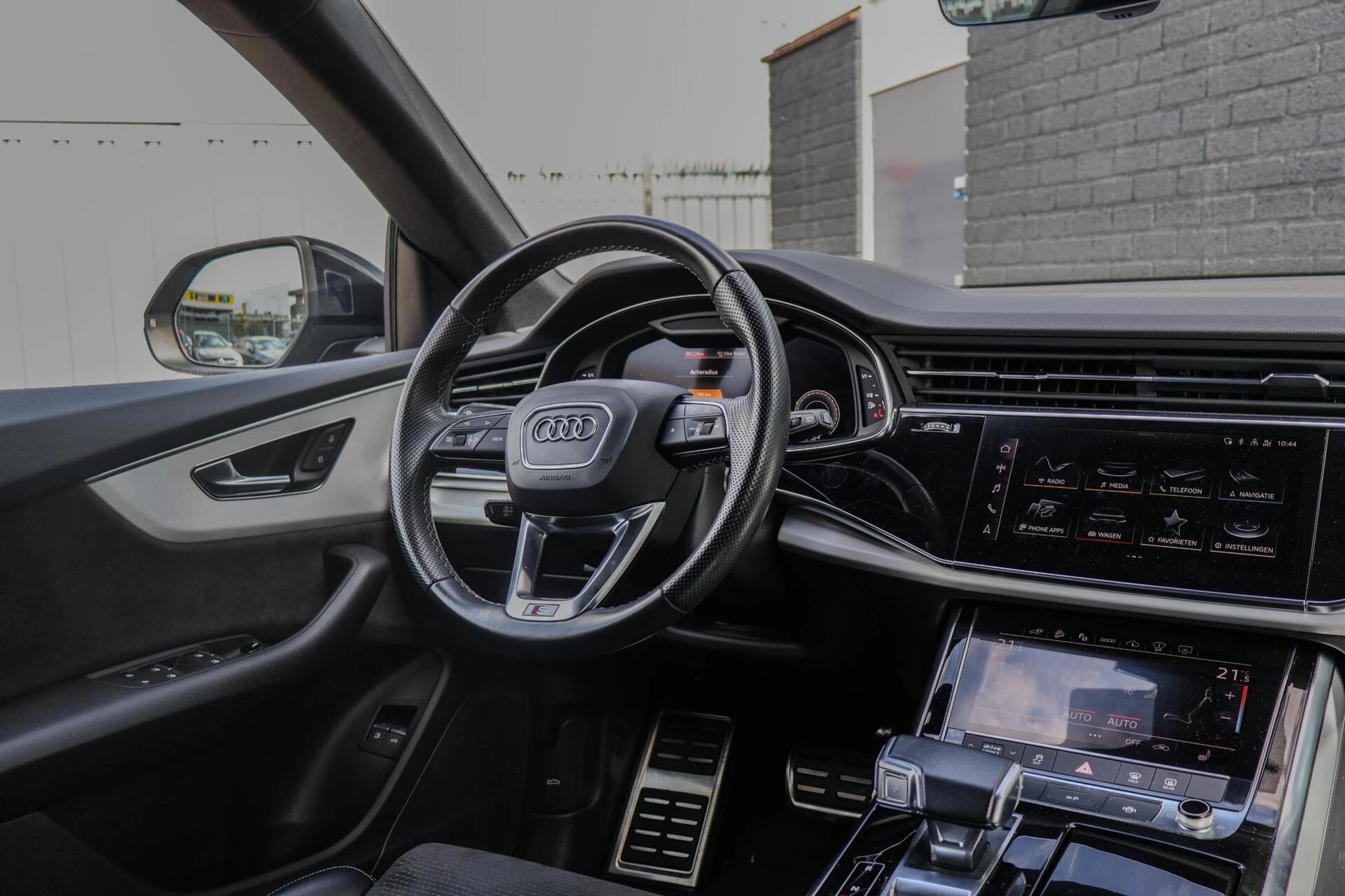 Hoofdafbeelding Audi Q8