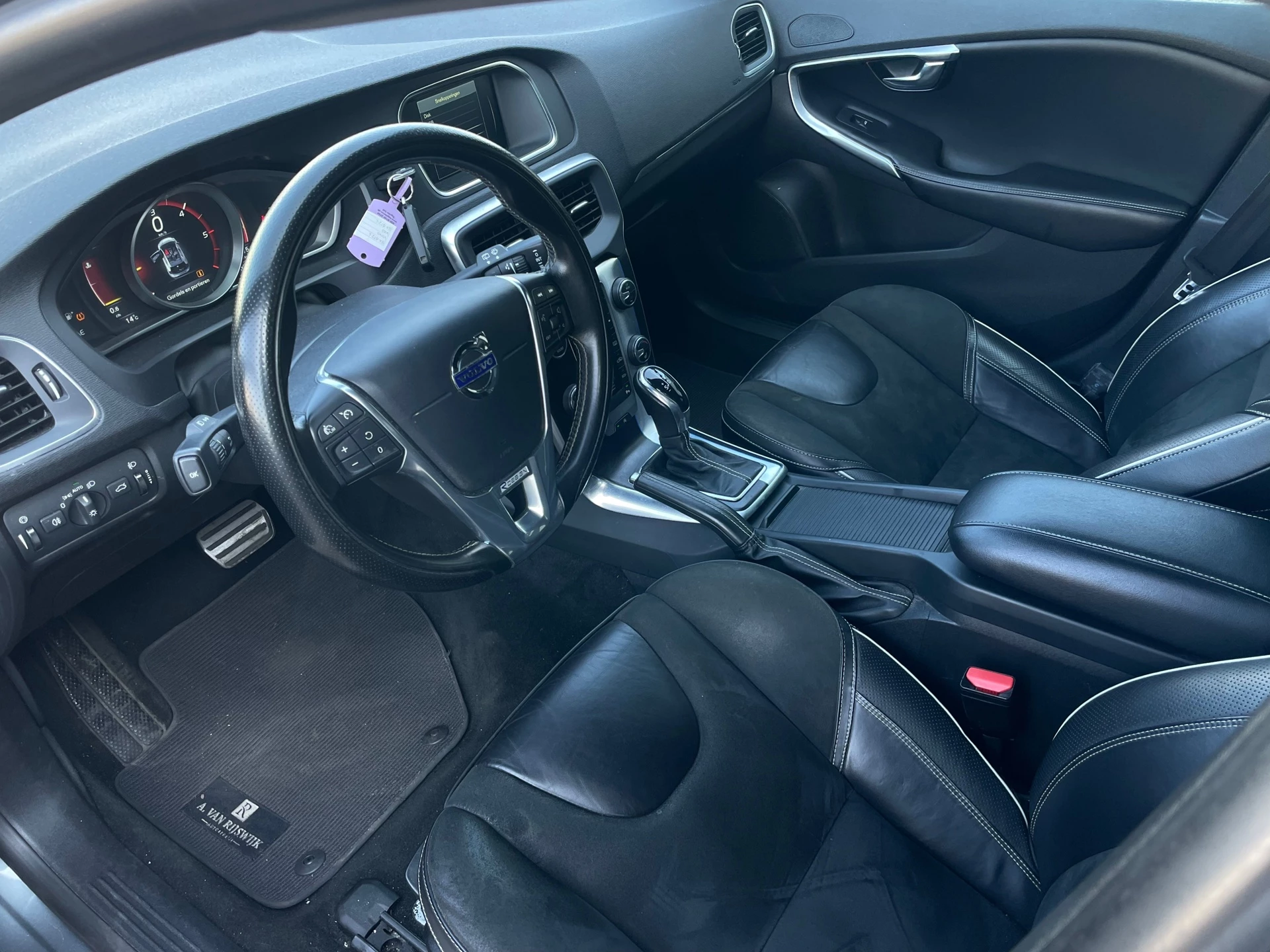 Hoofdafbeelding Volvo V40