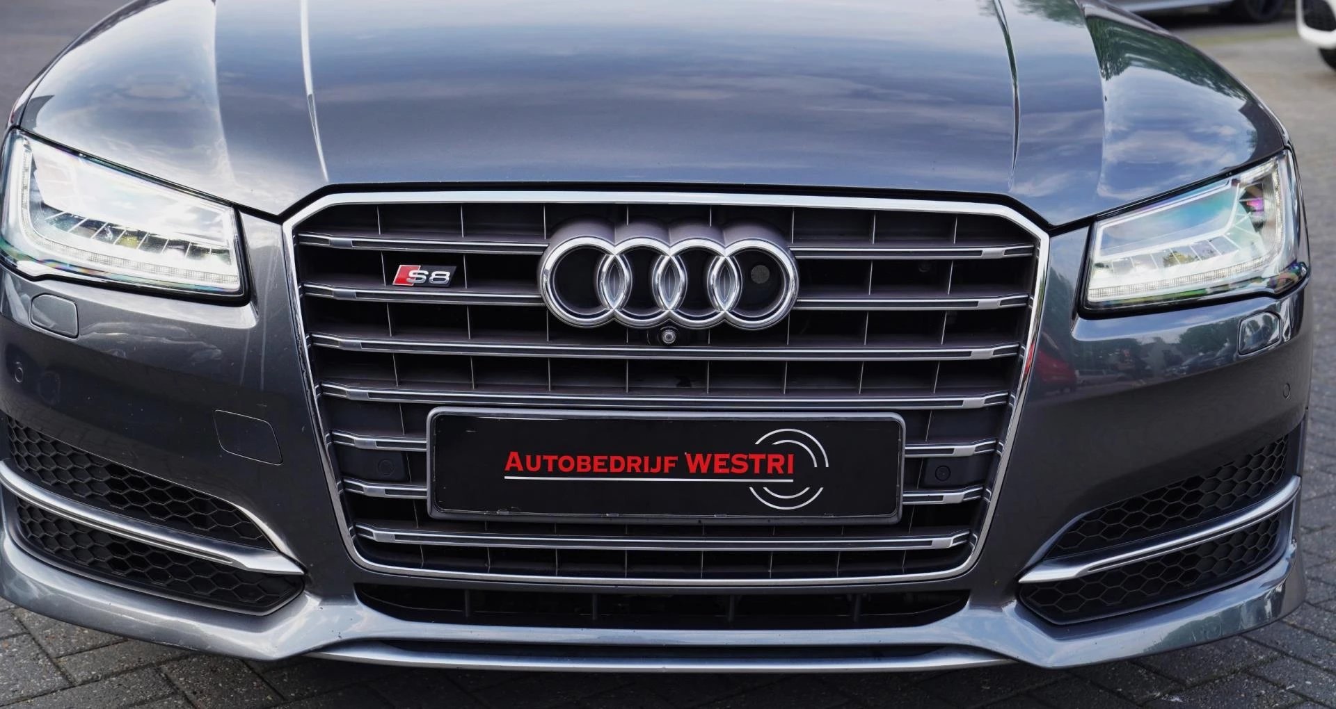 Hoofdafbeelding Audi S8