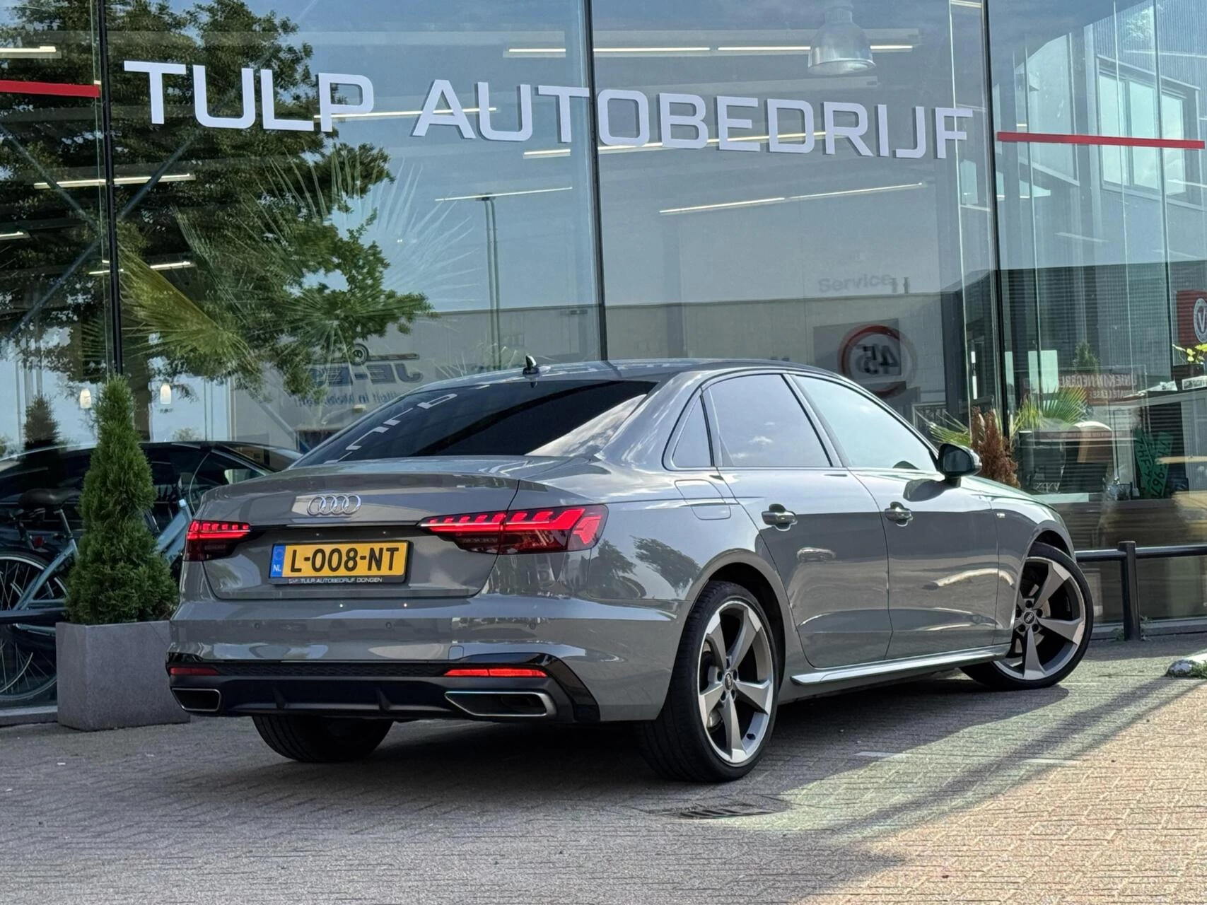 Hoofdafbeelding Audi A4