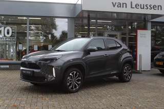 Toyota Yaris Cross 1.5 Hybrid 115 FIRST EDITION STUUR/STOEL&VOORRUITVERW. LED CAMERA APPLE/ANDROID 17"LM-VELGEN KEYLESS SENSOREN V+A