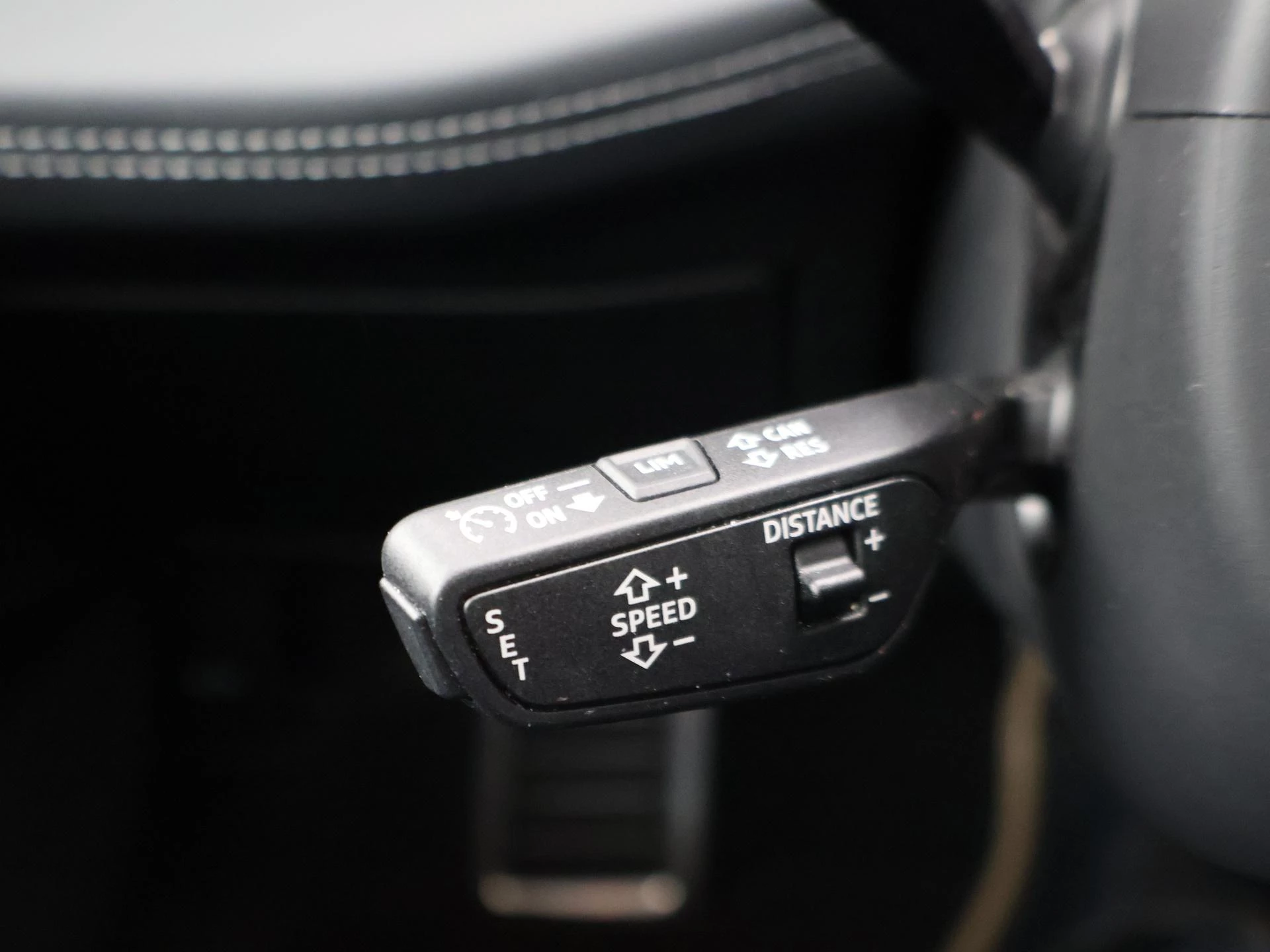 Hoofdafbeelding Audi A6 Avant e-tron