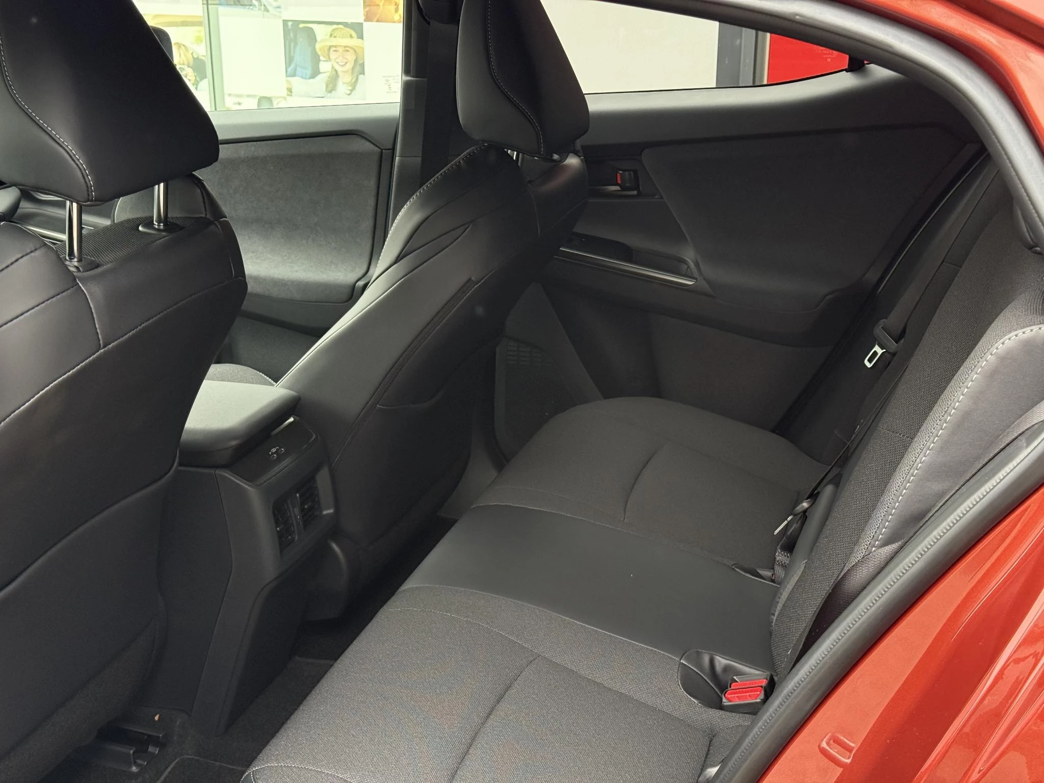 Hoofdafbeelding Toyota C-HR+