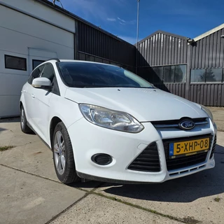 Ford Focus 1.0 TREND EDITION Motor niet 100%