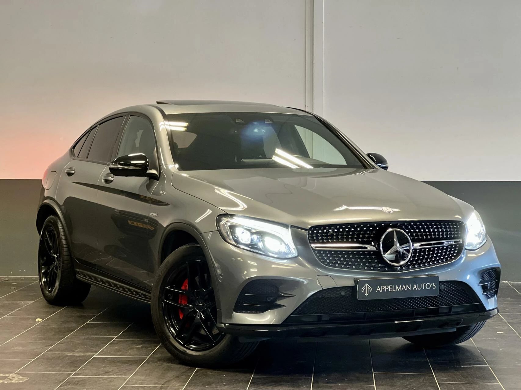 Hoofdafbeelding Mercedes-Benz GLC