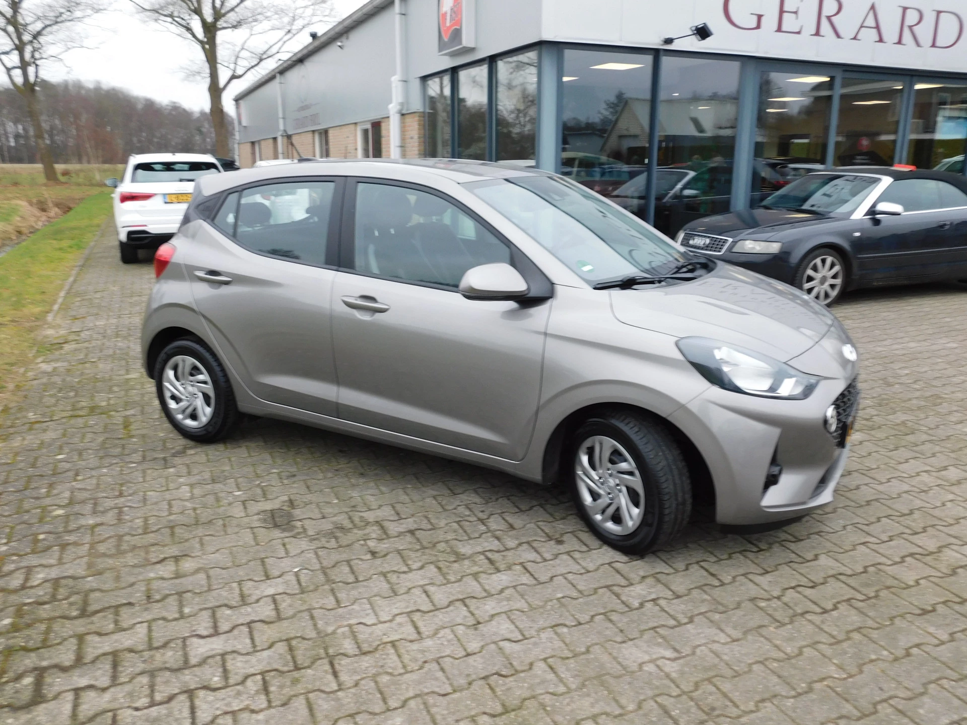 Hoofdafbeelding Hyundai i10
