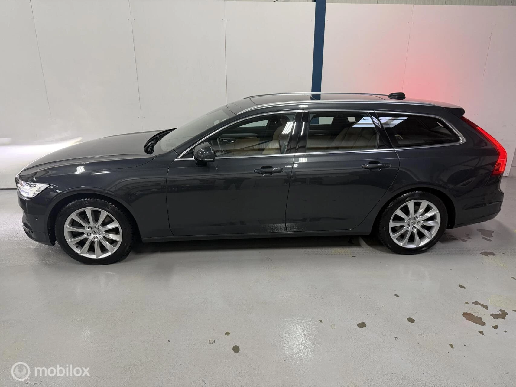 Hoofdafbeelding Volvo V90