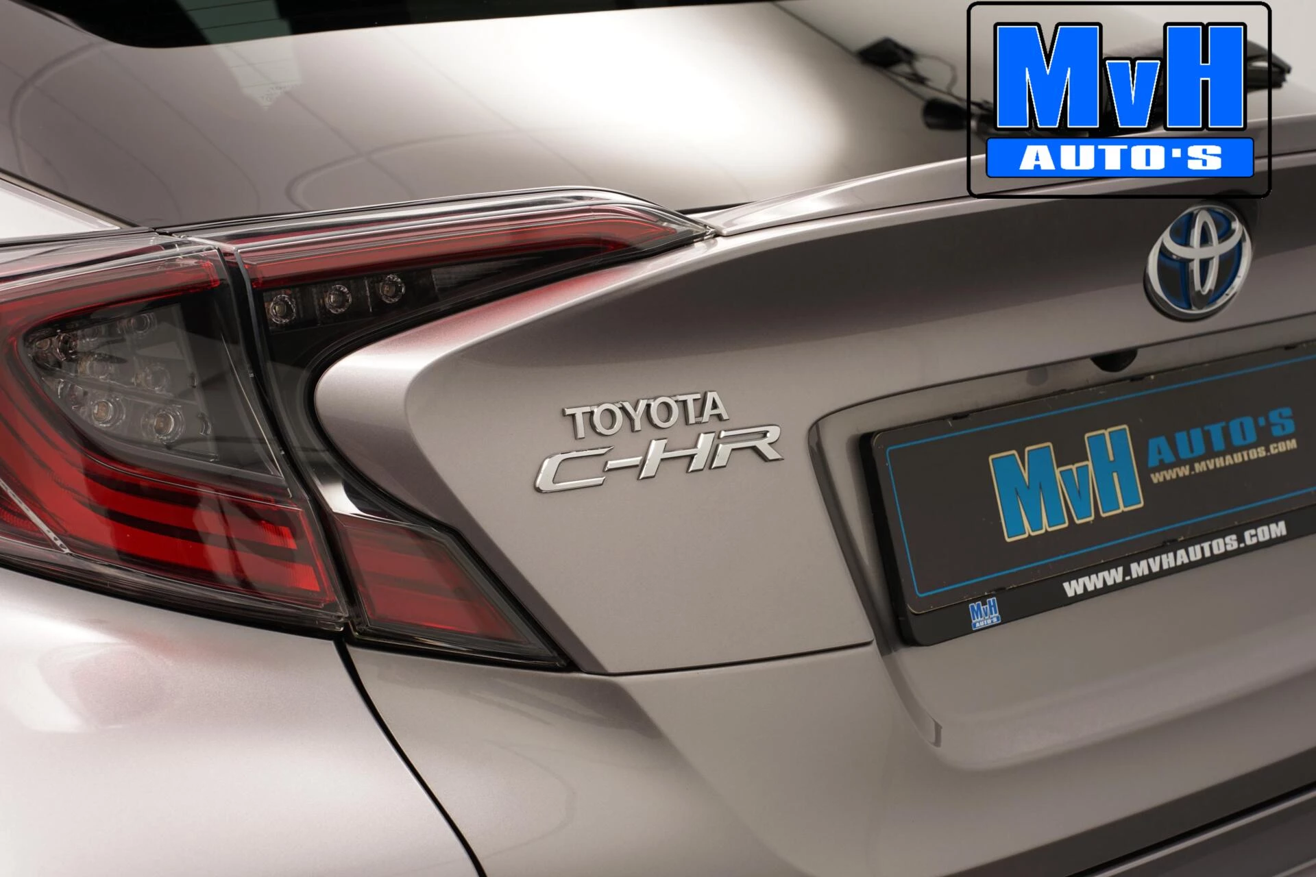 Hoofdafbeelding Toyota C-HR