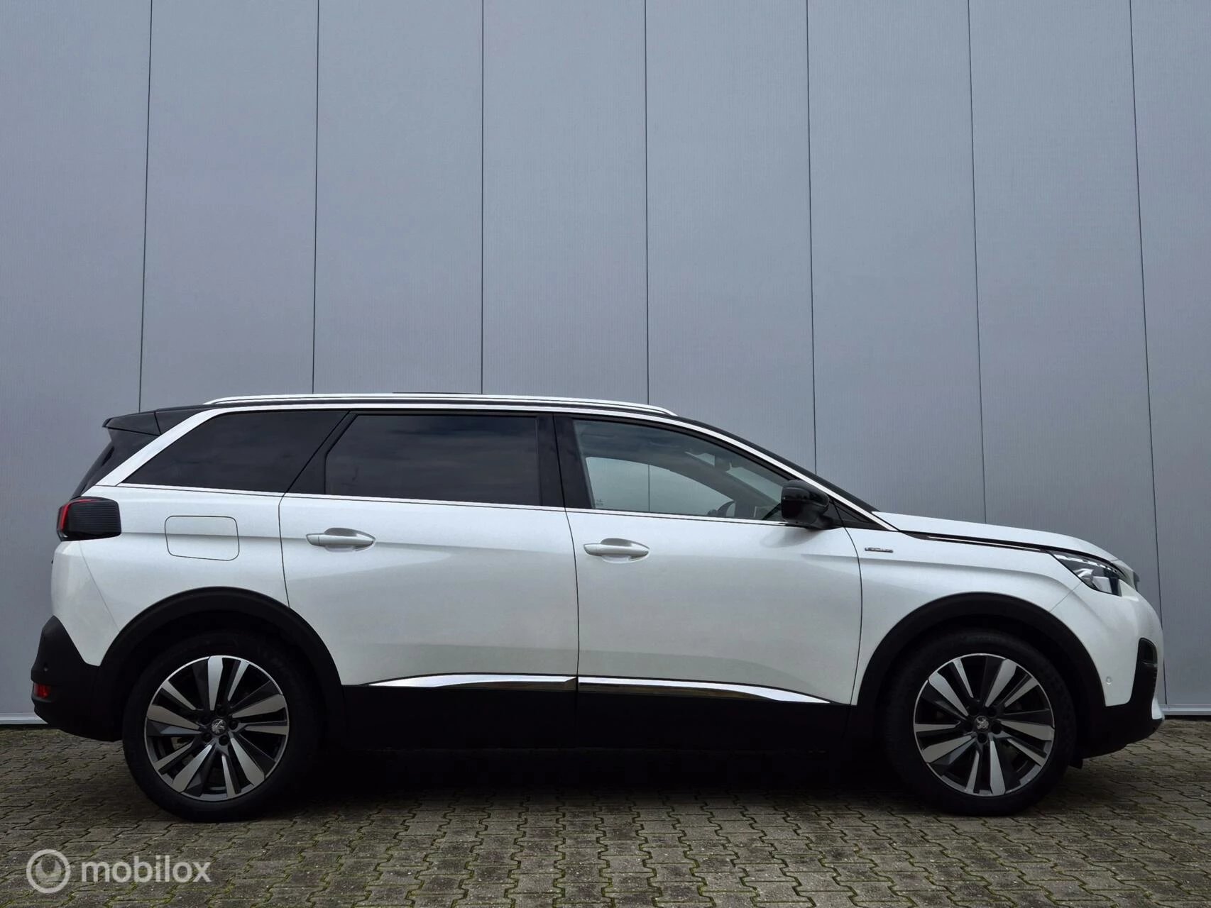 Hoofdafbeelding Peugeot 5008