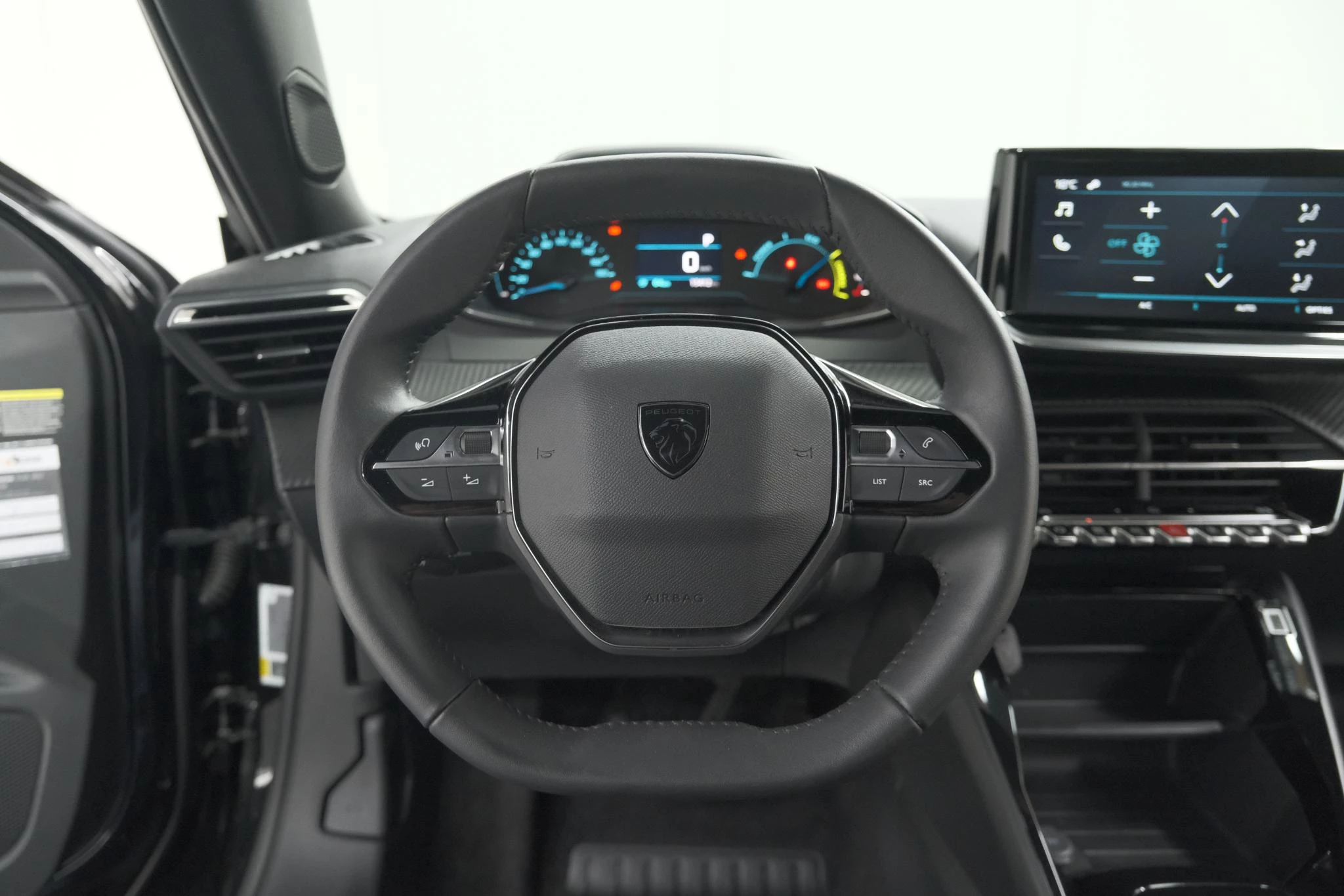 Hoofdafbeelding Peugeot e-2008