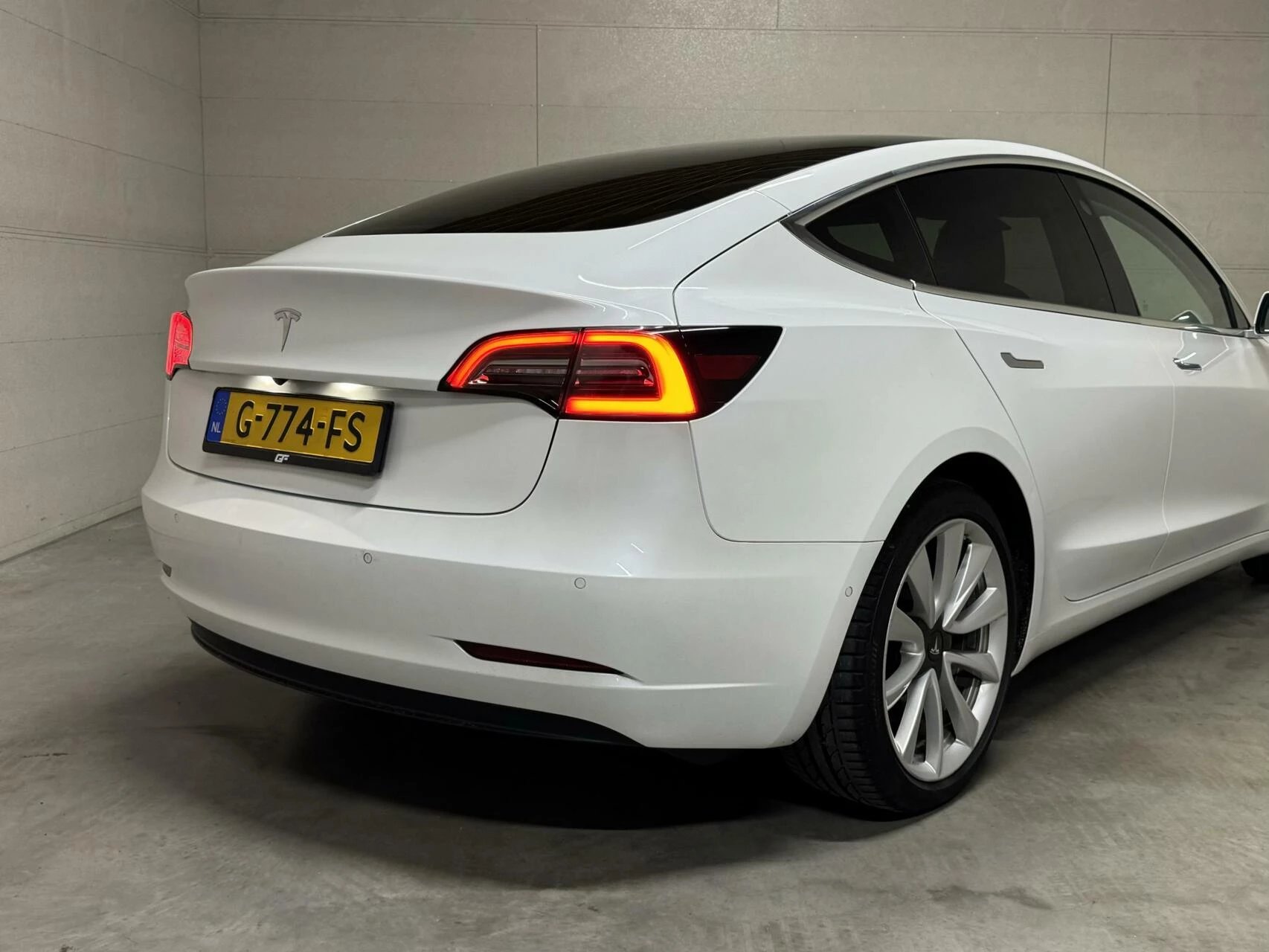 Hoofdafbeelding Tesla Model 3