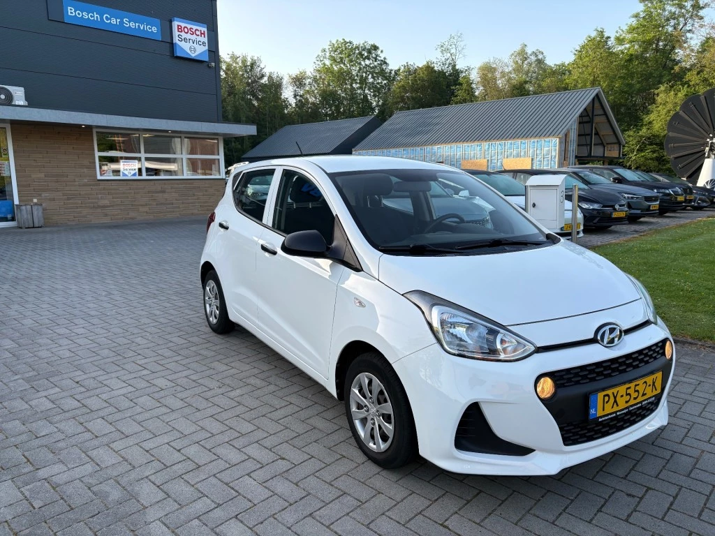 Hoofdafbeelding Hyundai i10