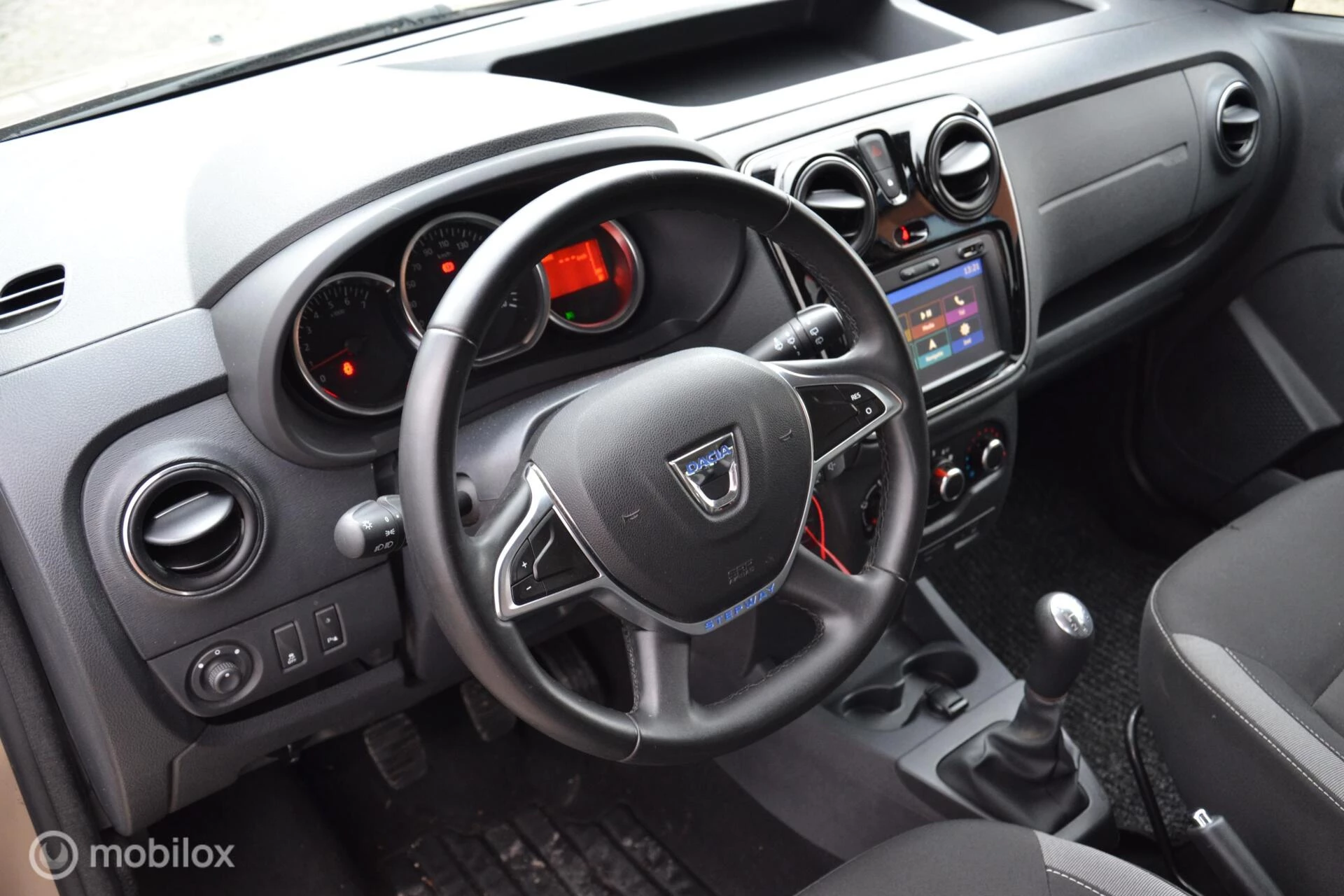 Hoofdafbeelding Dacia Dokker